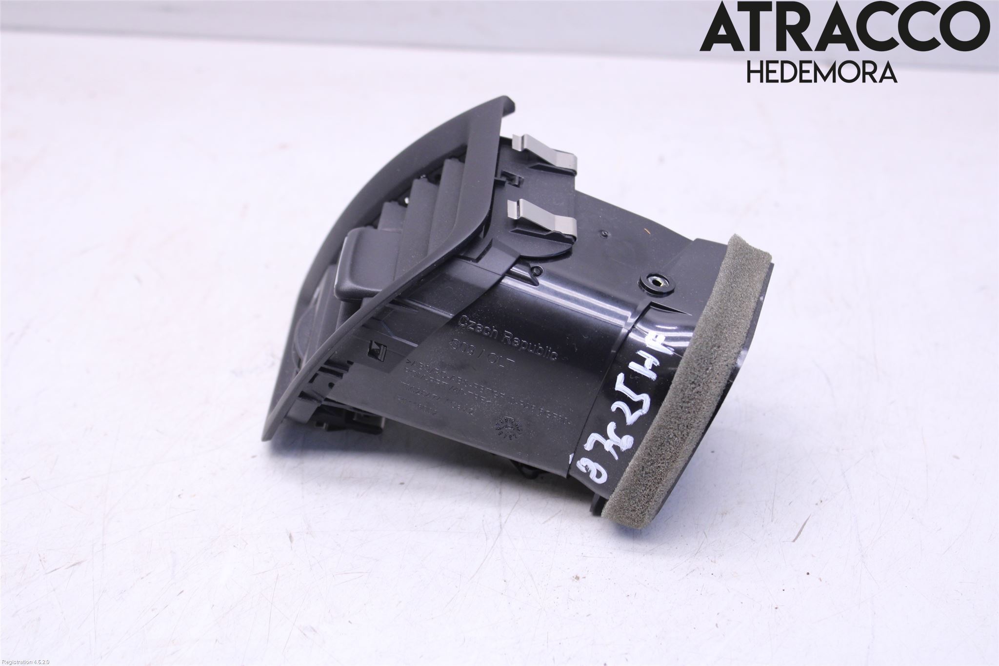 Skoda FABIA 07-14 Dashbord Kanal - Dyse