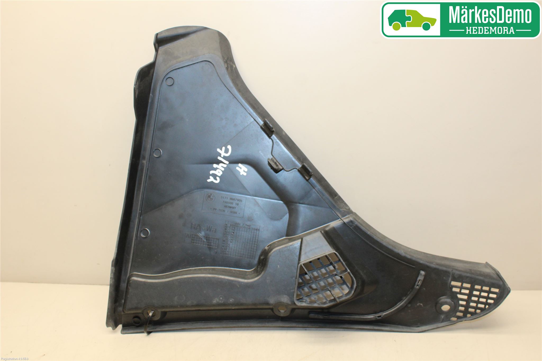 BMW 5 F10/F11/F18 09-17 Visker Deksel-Grill-Under Frr