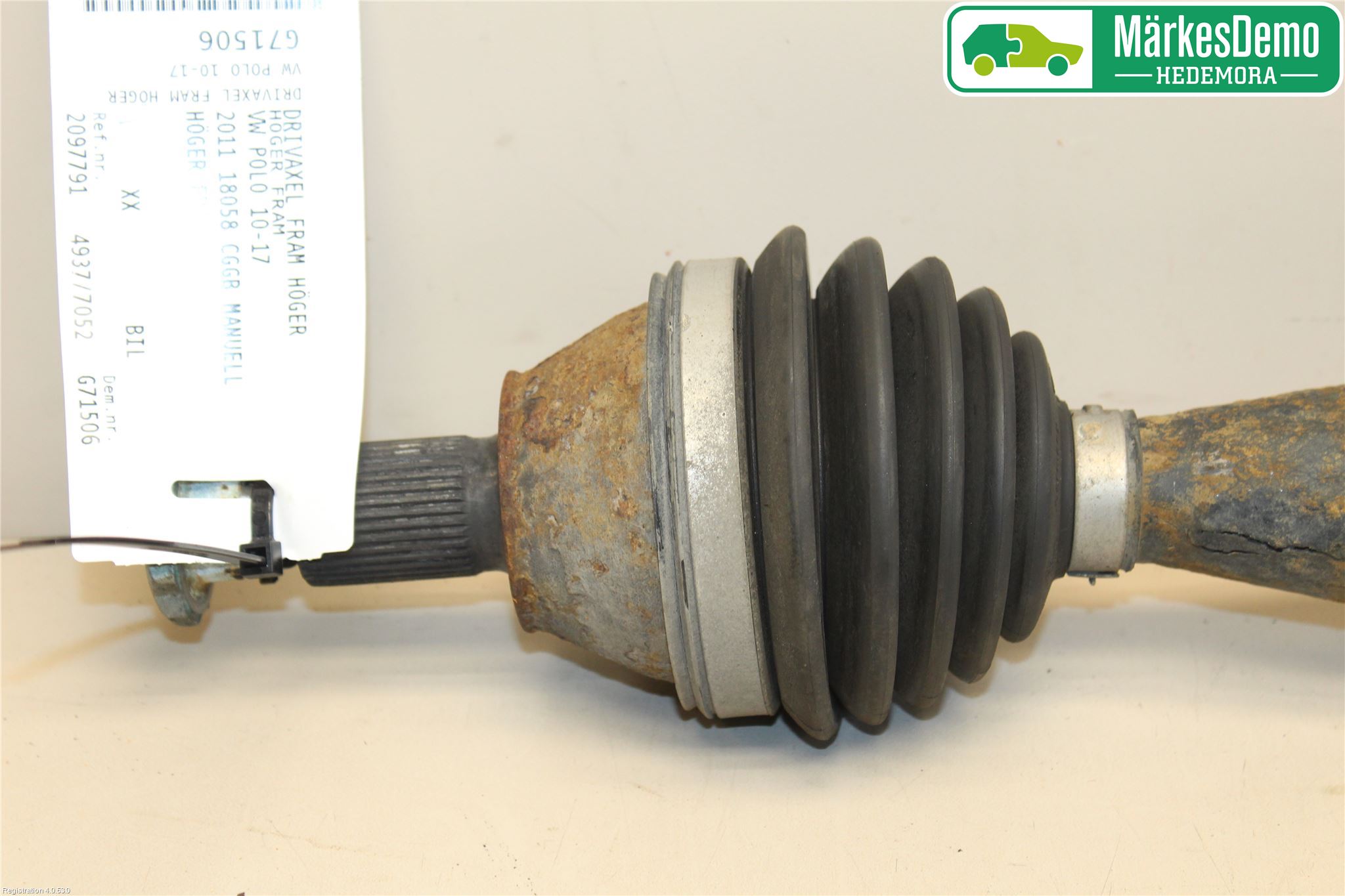 Volkswagen VW POLO 10-17 Drivaksel Foran Kompl Høyre