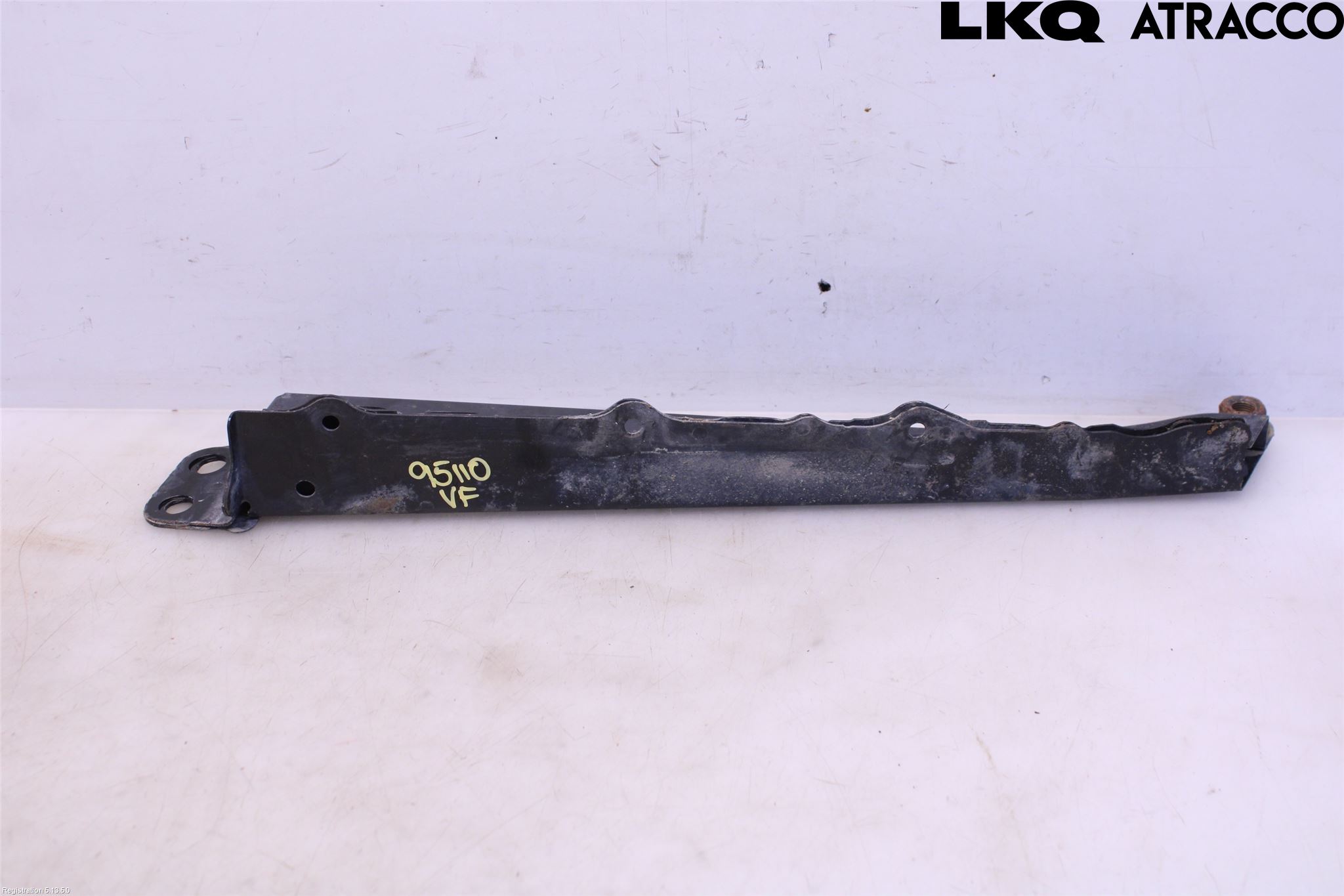 Toyota AURIS 13-19 Radiator Feste - Ramme - Bjelk