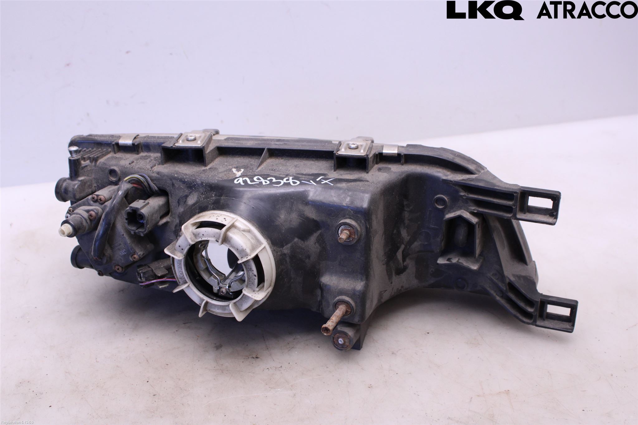 Nissan ALMERA    96-00 Frontlykt Venstre