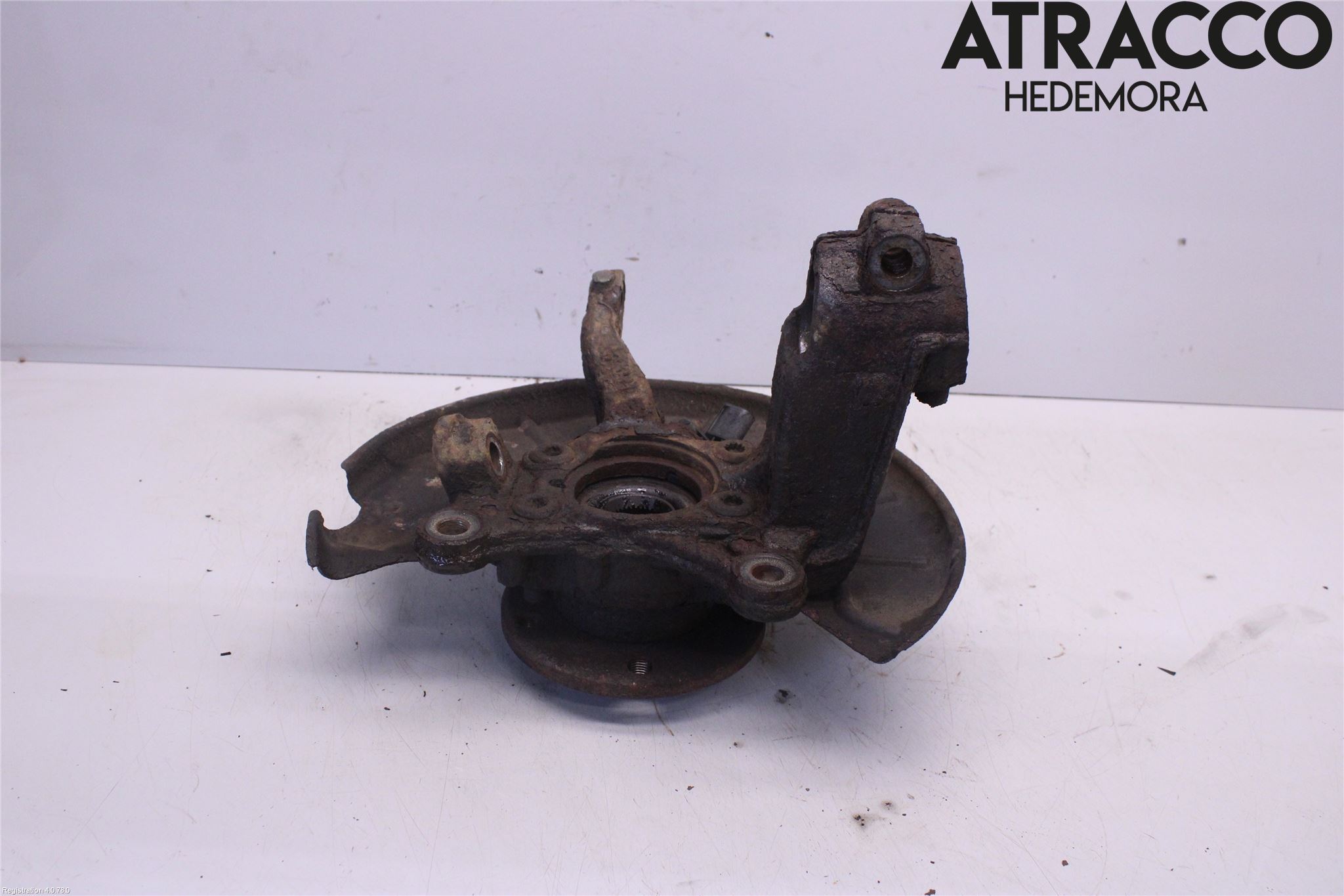 Skoda SUPERB 09-15 Spindel Vf