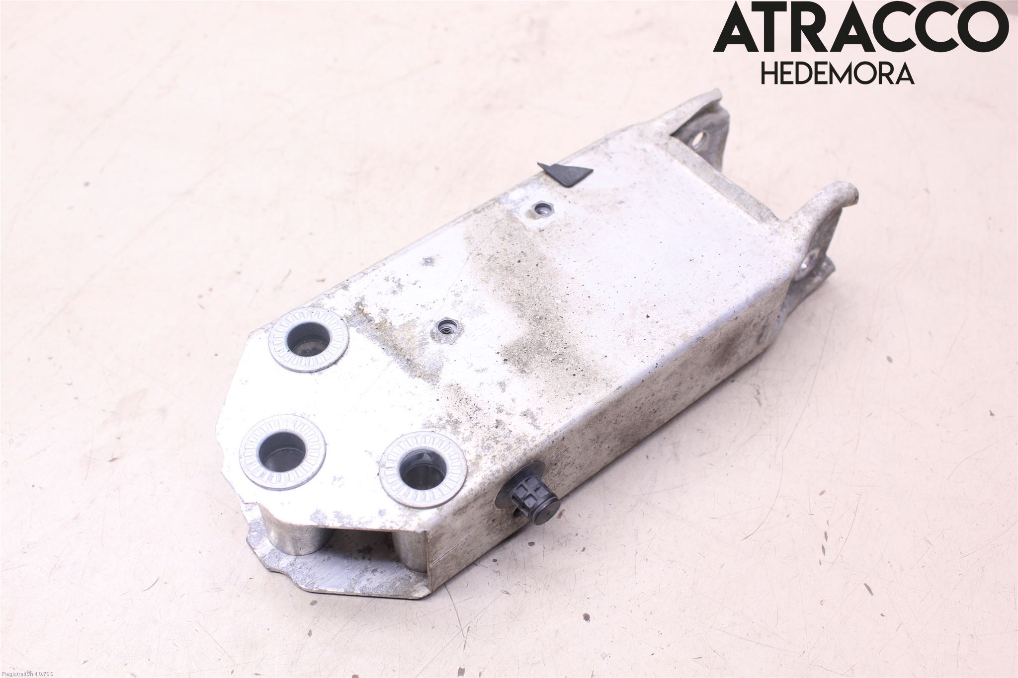 BMW 5 F10/F11/F18 09-17 Støtfanger Foran Feste