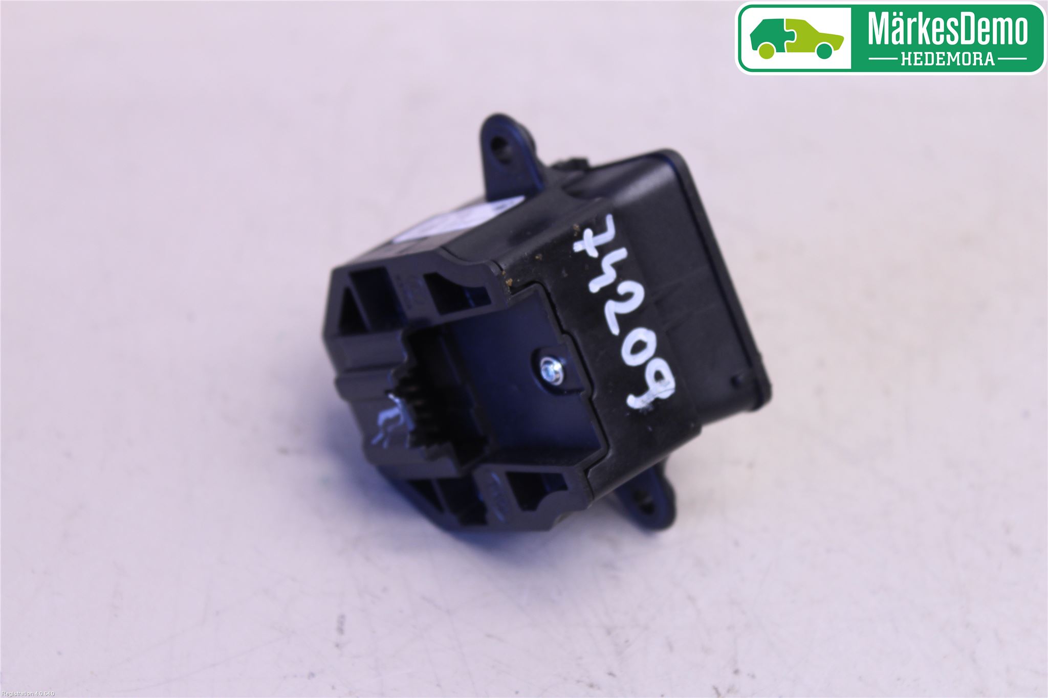 Landrover LAND ROVER RANGE ROVER EVOQUE (L538) 11-18 Bryter Parkeringsbrems