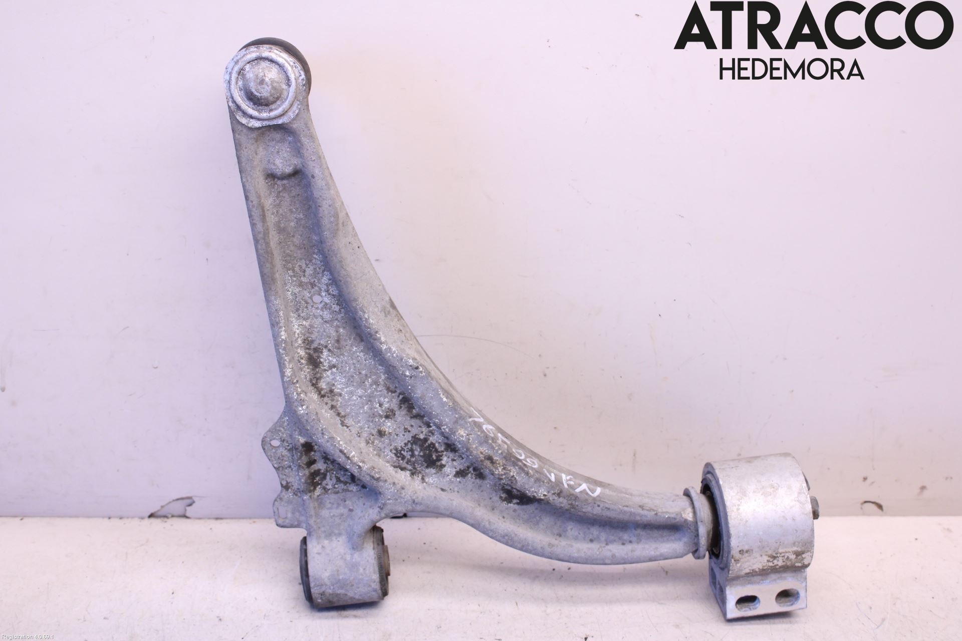 Opel ASTRA J 10-15 Bærearm Foran Venstre Nedre