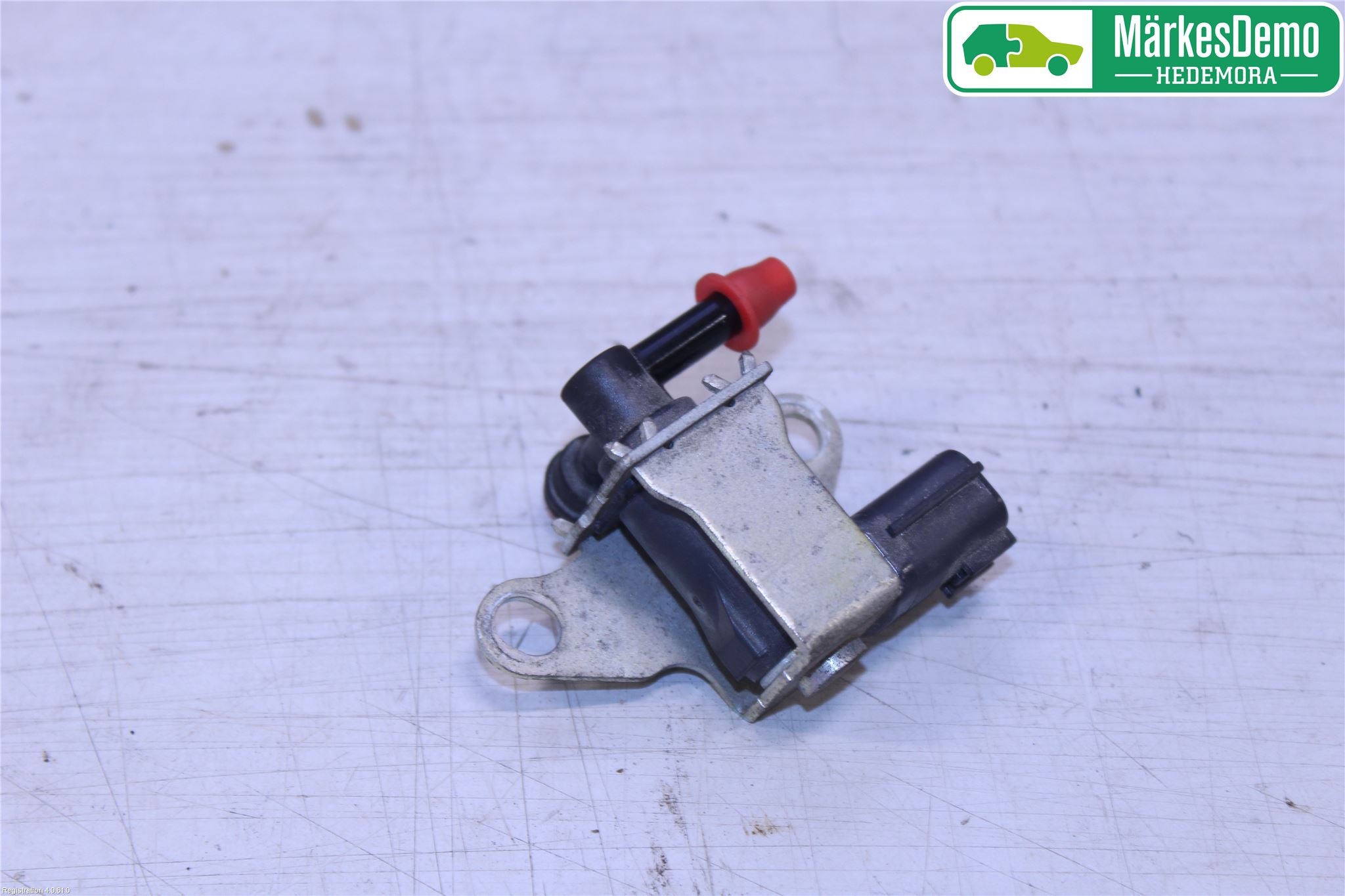 Nissan MICRA 11-16 Vacuumventil