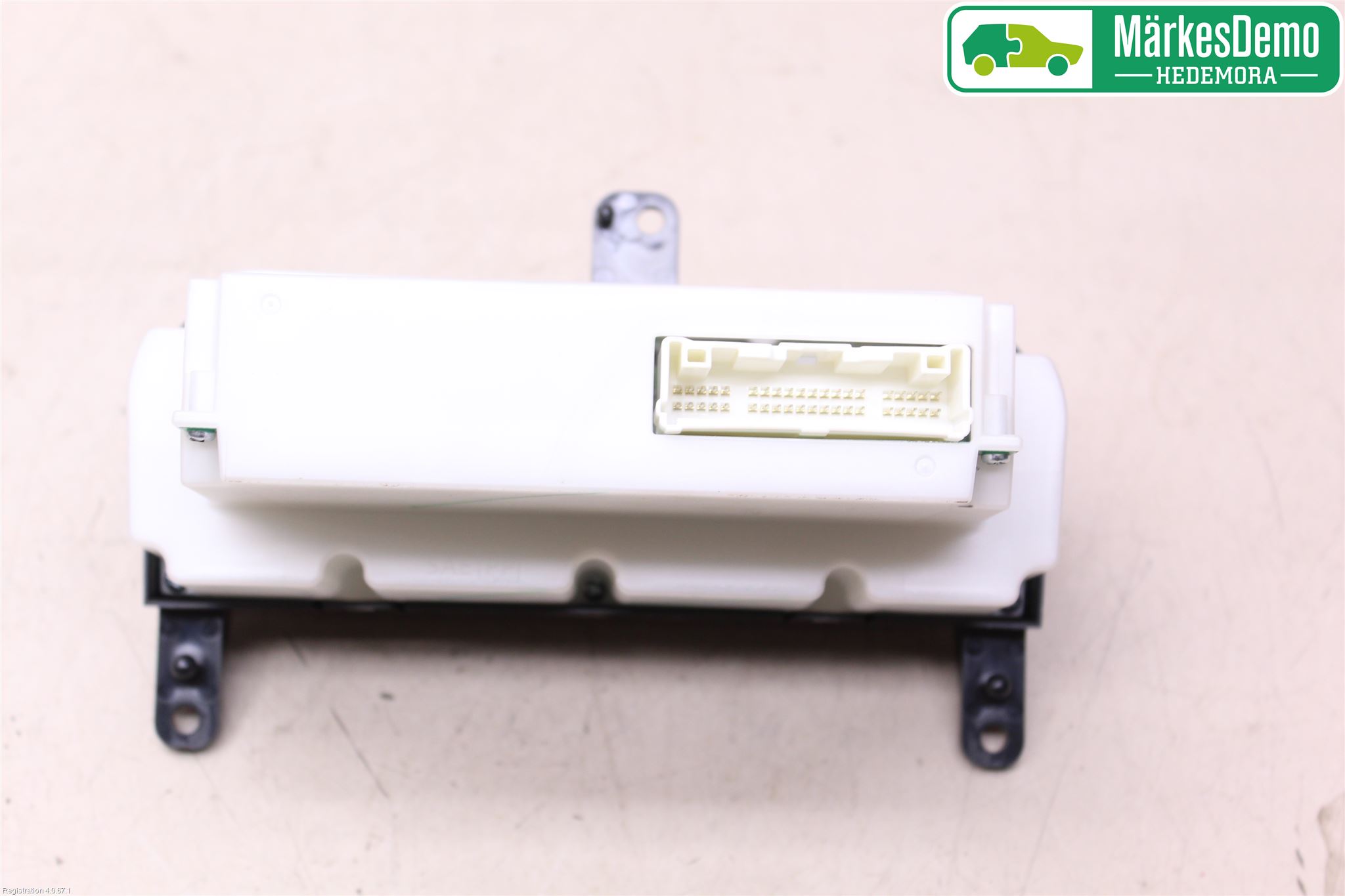 Nissan QASHQAI+2  10-14 Varme Ac Betjening-Display