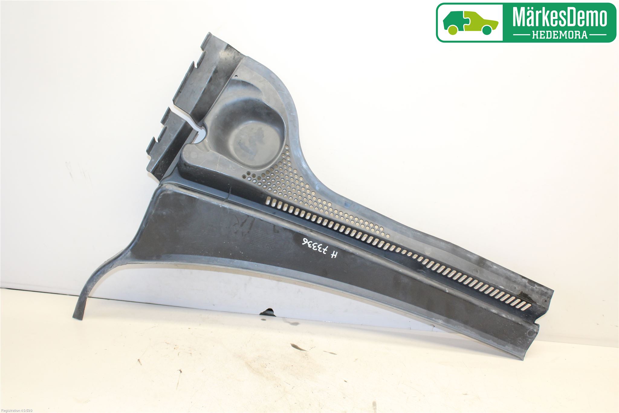 Volkswagen VW JETTA VI 11- Visker Deksel-Grill-Under Frr