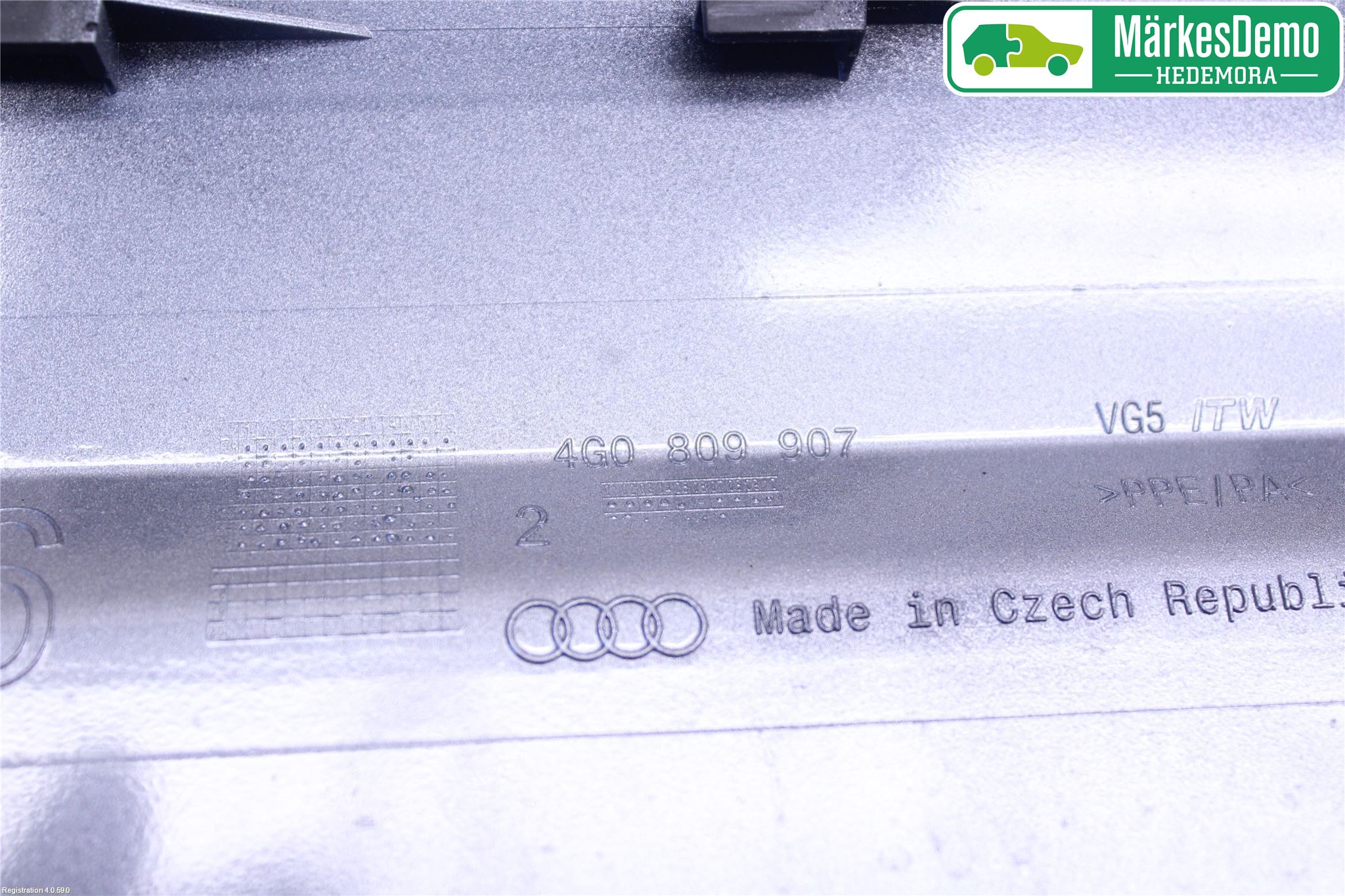 Audi A6 ALLROAD 12-18 Drivstoff Tankluke