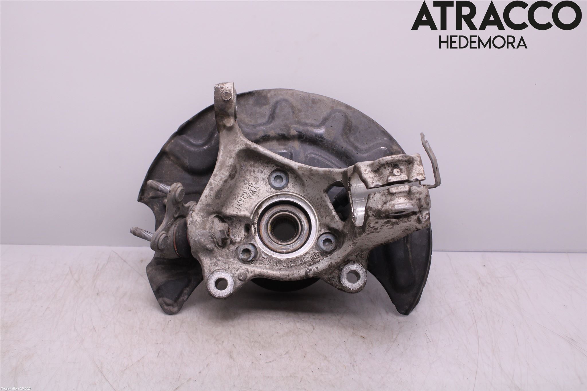 Volkswagen VW ARTEON 17- Spindel Vf