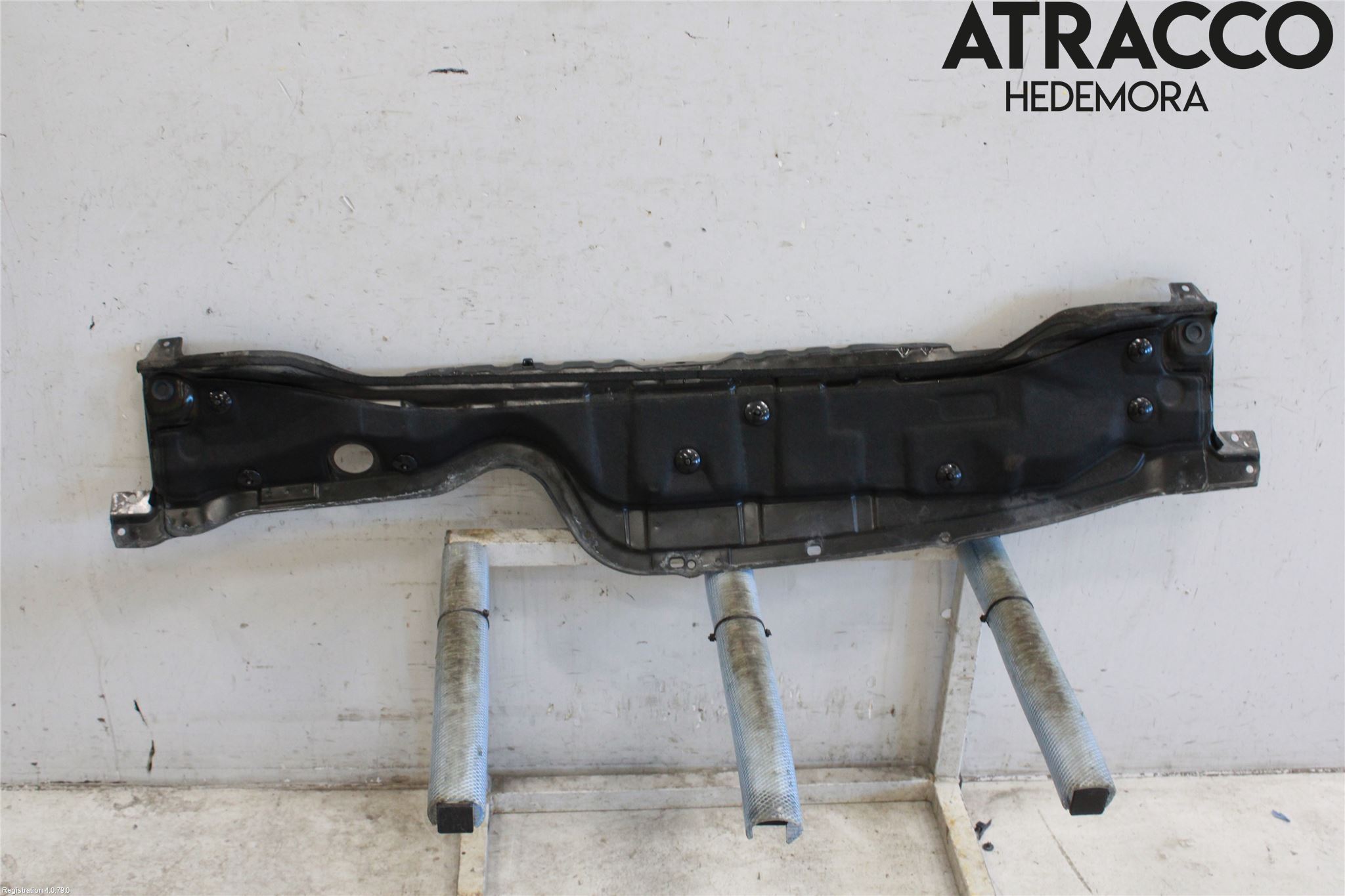 Kia CARENS III 13-19 Visker Deksel-Grill-Under Frr