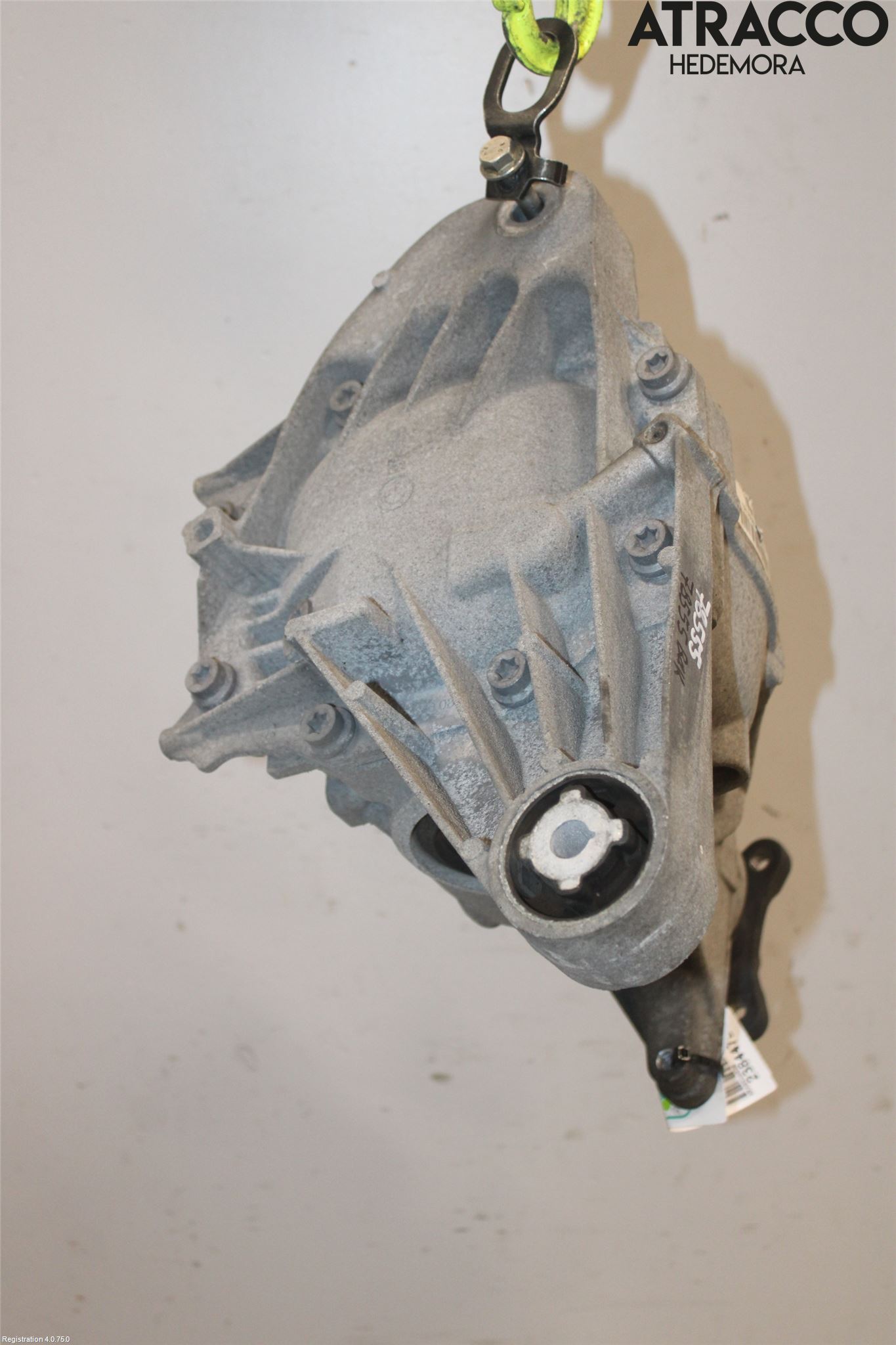 BMW 5 G30/G31/F90 17-23 Bakaksel Kardang Bak -Diff
