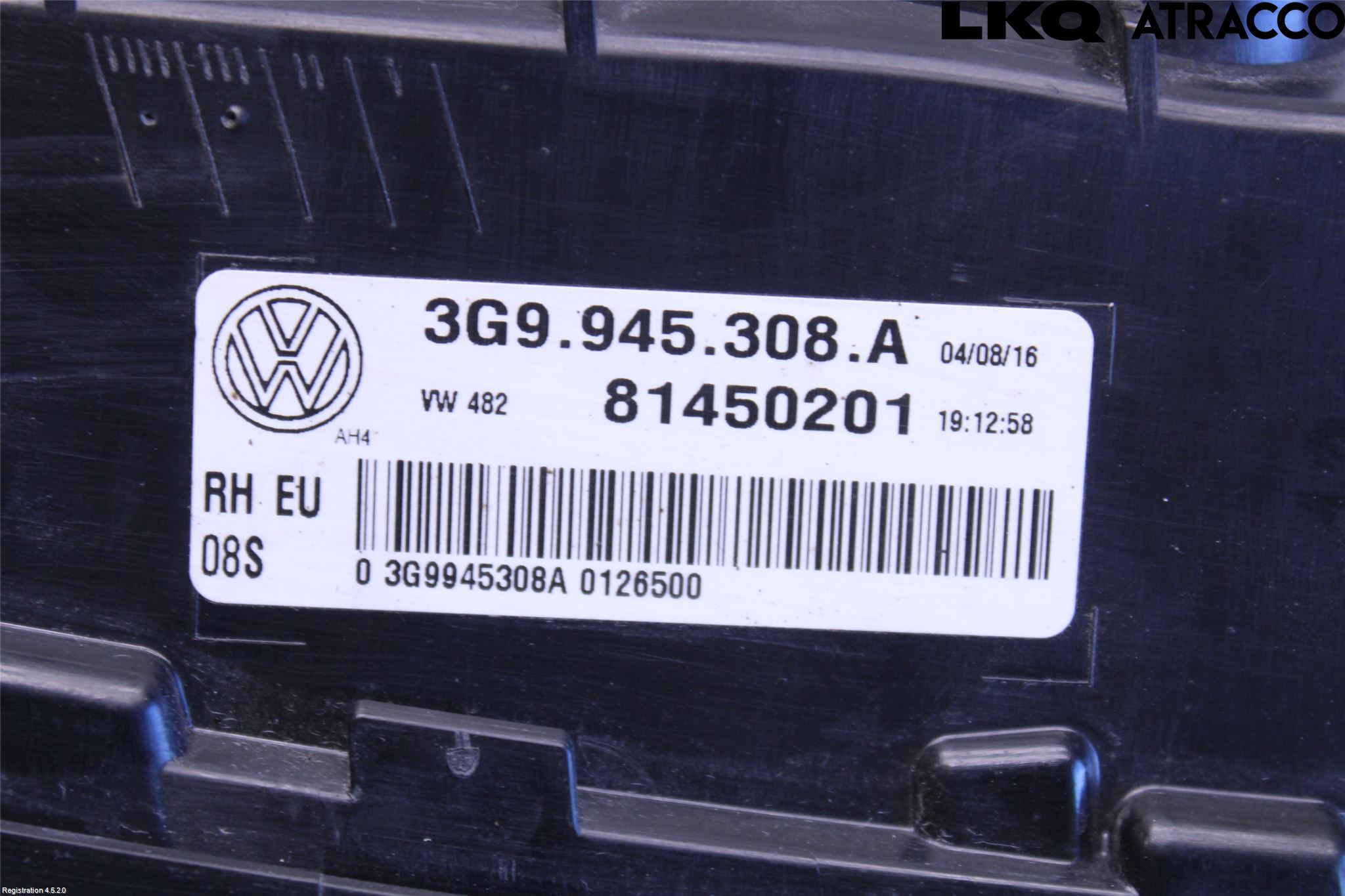 Volkswagen VW PASSAT 15-19 Baklykt Høyre  På Luke(Indre)