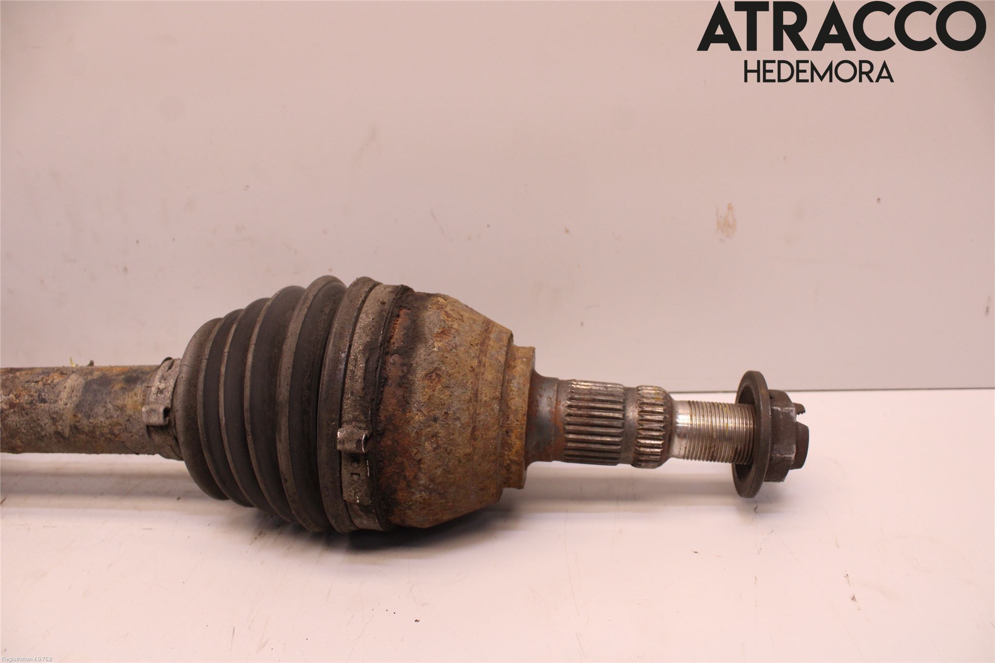 Saab 9-3 VER2/VER3 08-15 Drivaksel Foran Kompl Venstre