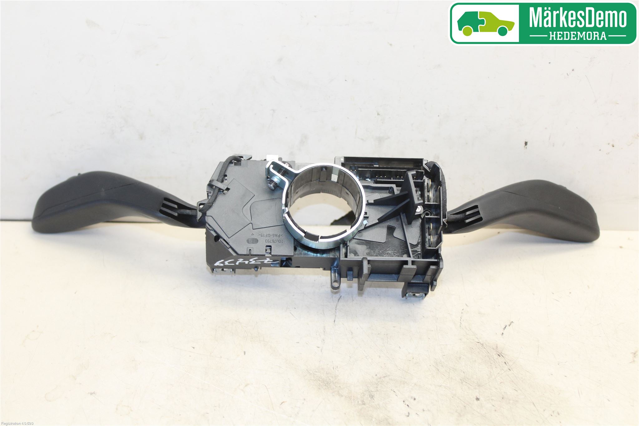 Volkswagen VW AMAROK 2H 10-22 Bryter Ratt Kombi H Og V