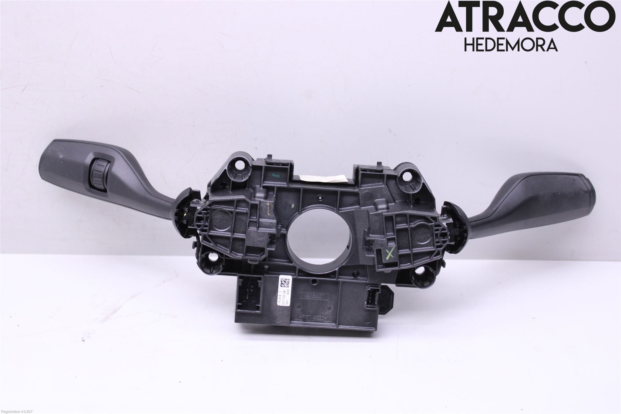 BMW 5 G30/G31/F90 17-23 Bryter Ratt Kombi H Og V