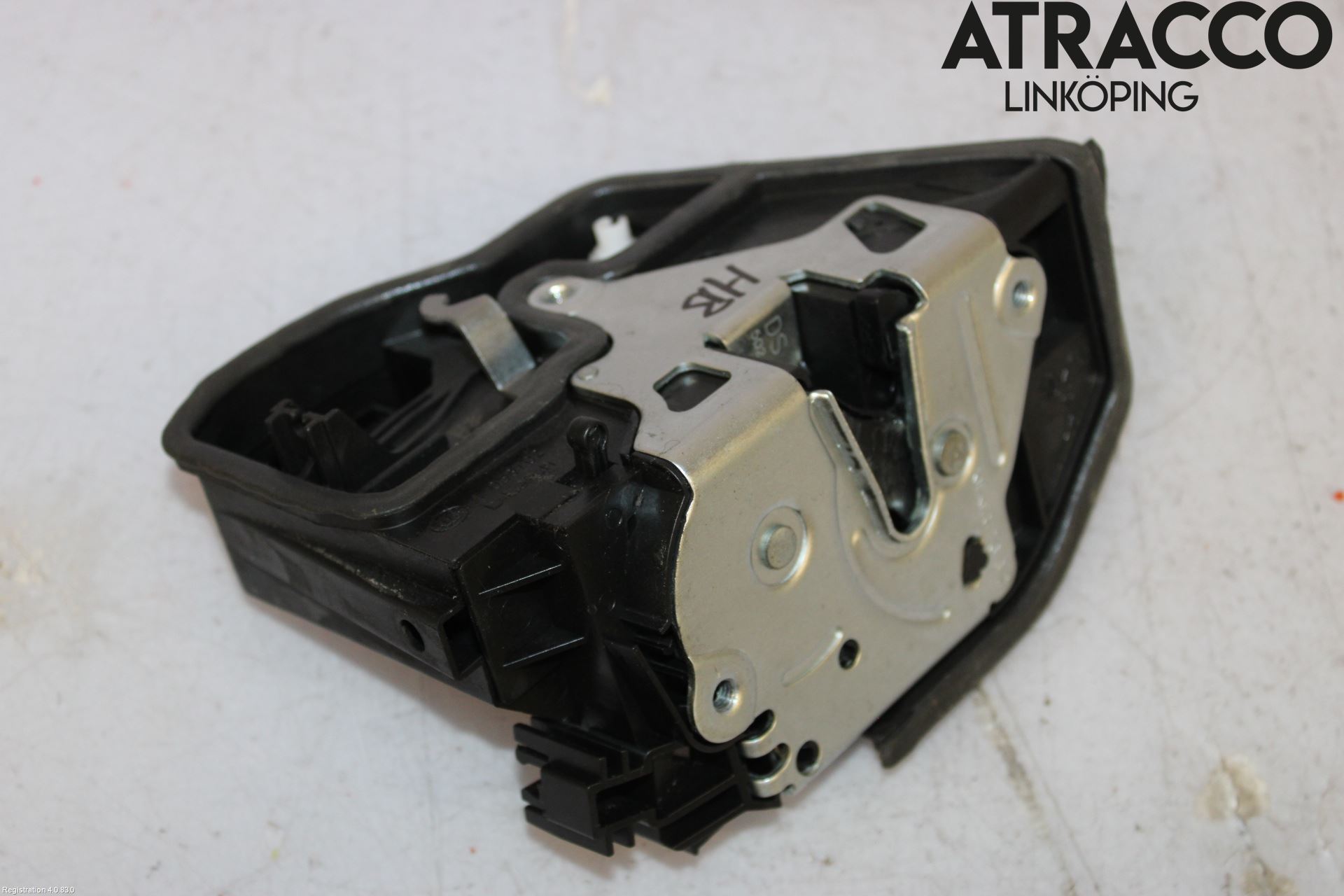 BMW 5 F10/F11/F18 09-17 Dørlås - Låsekasse
