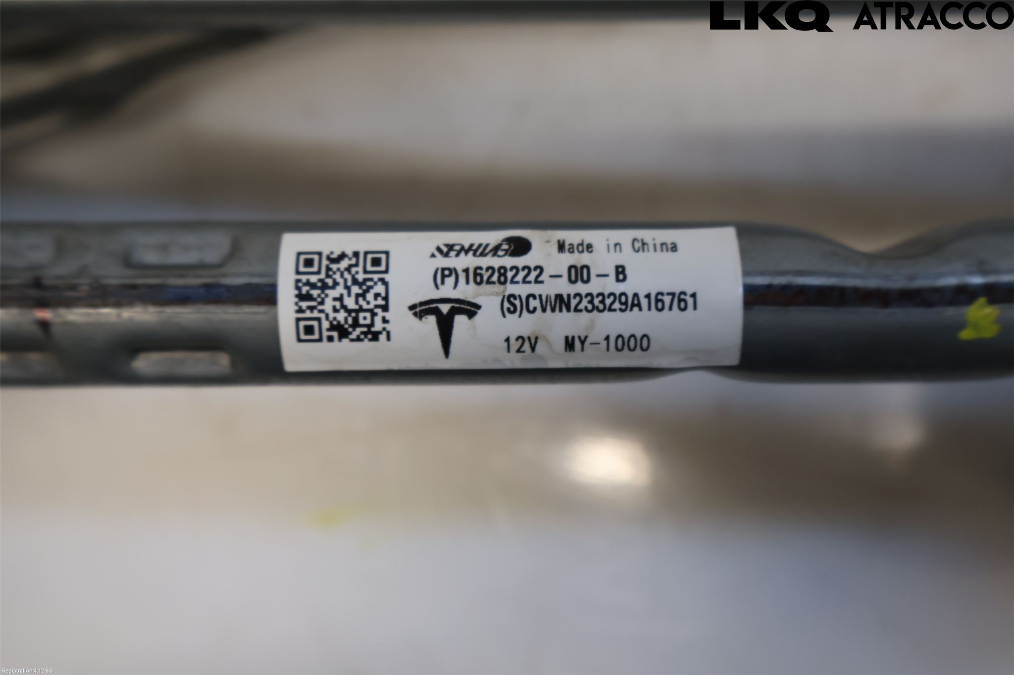 Tesla MODEL Y 21- Viskeroverføring Frontrute
