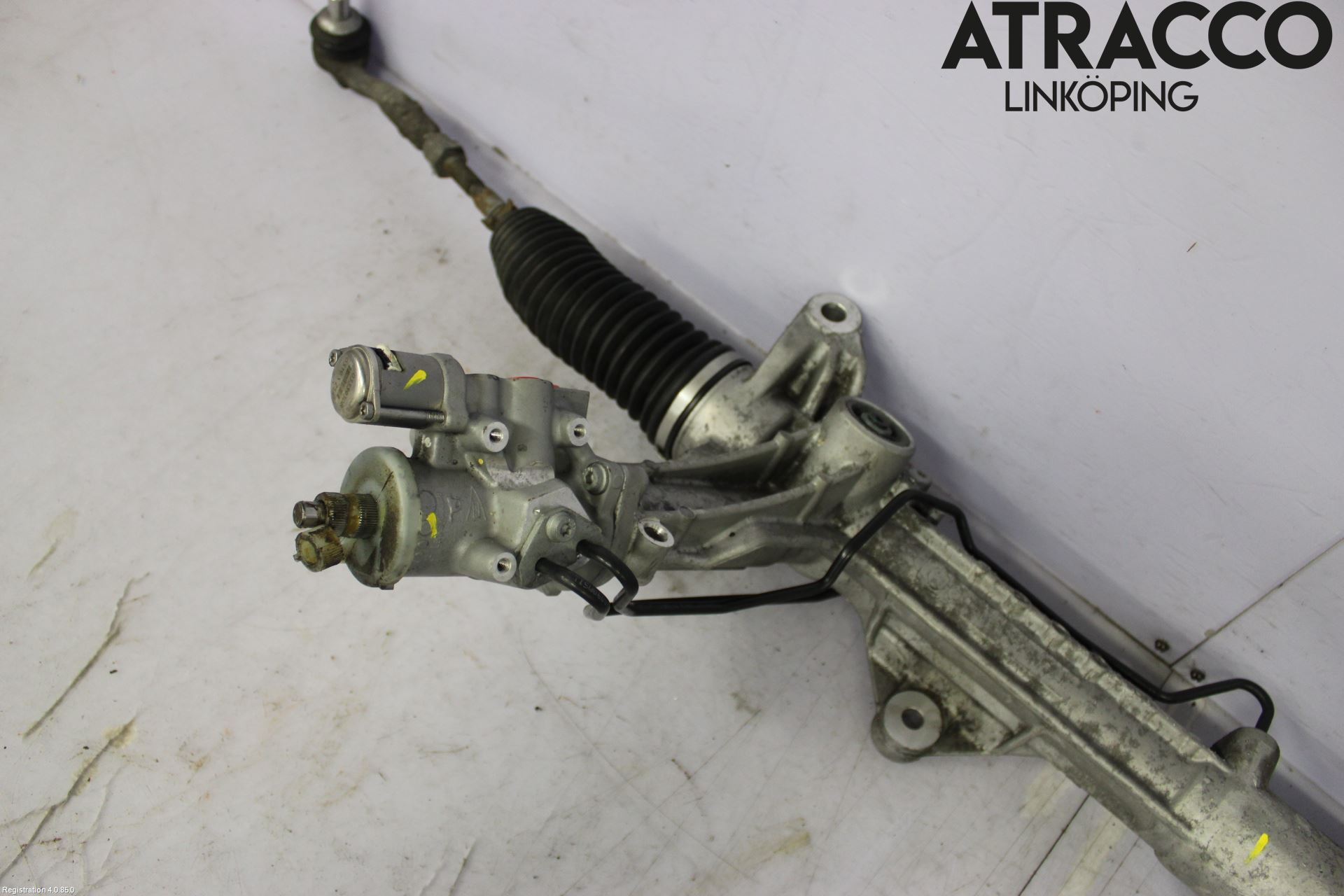 BMW 5 F10/F11/F18 09-17 Servo Snekke - Tannstang