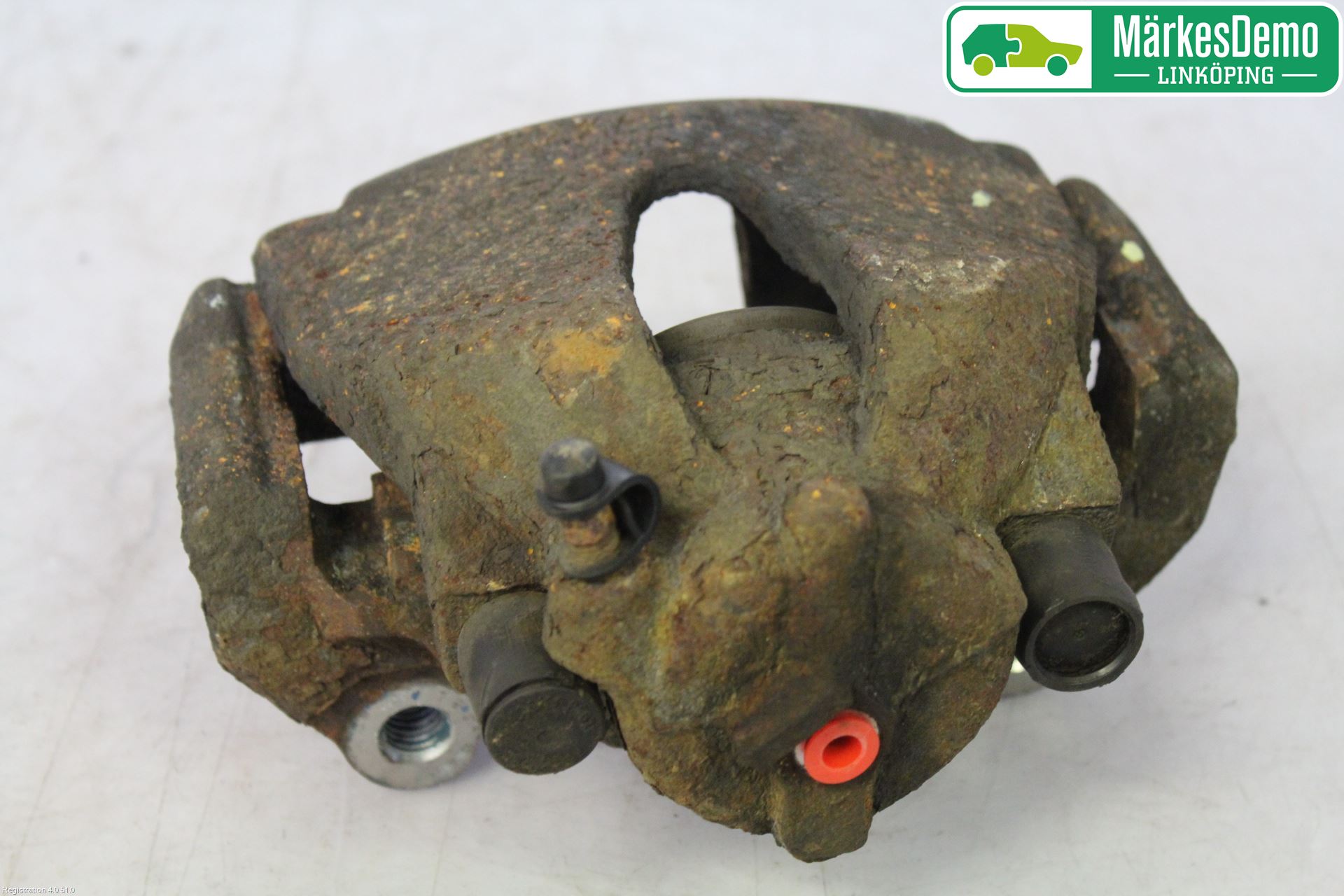 Saab 9-5     06-10 Bremsecaliper Foran Venstre