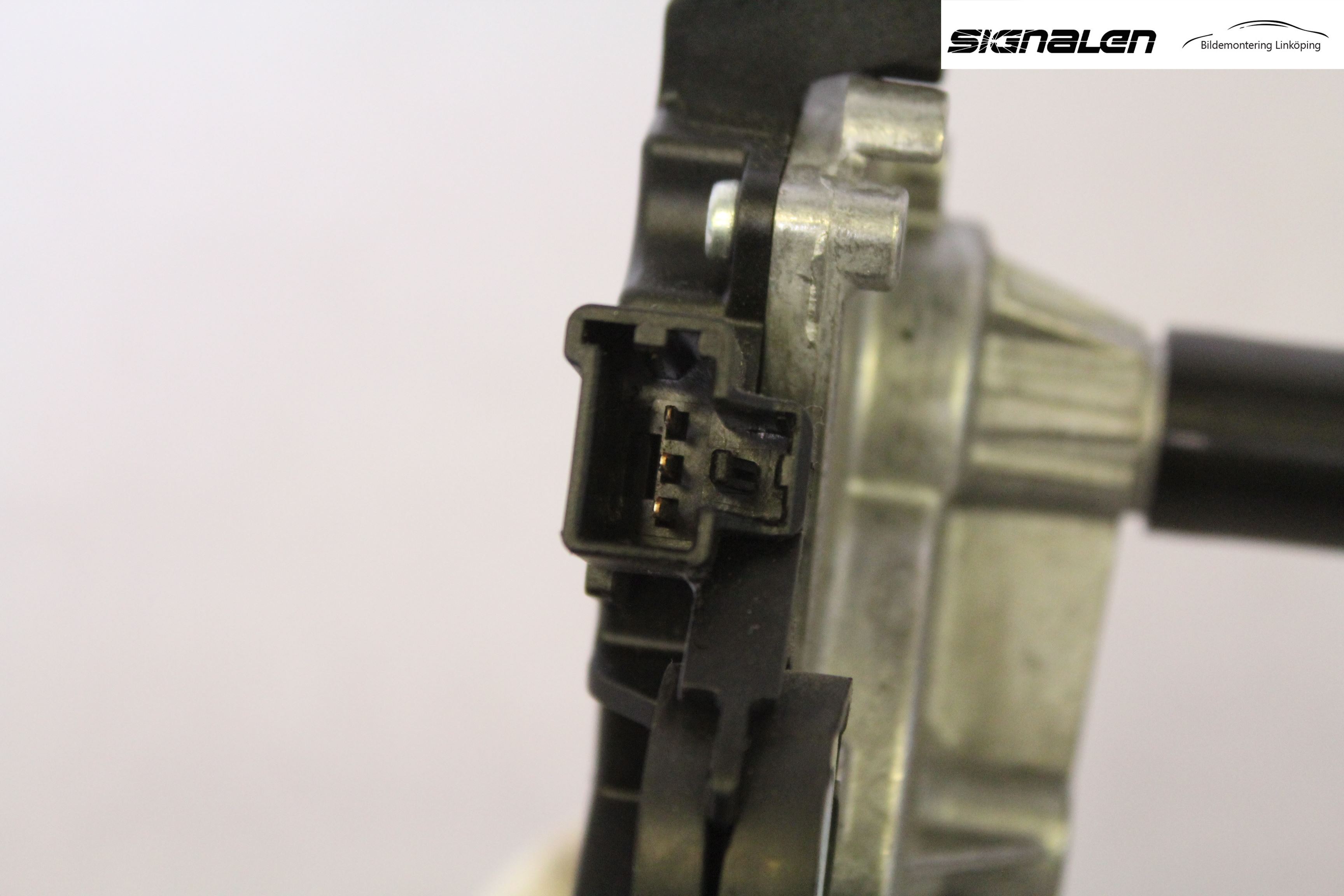 Ford FOCUS     04-07 Viskermotor Bakluke