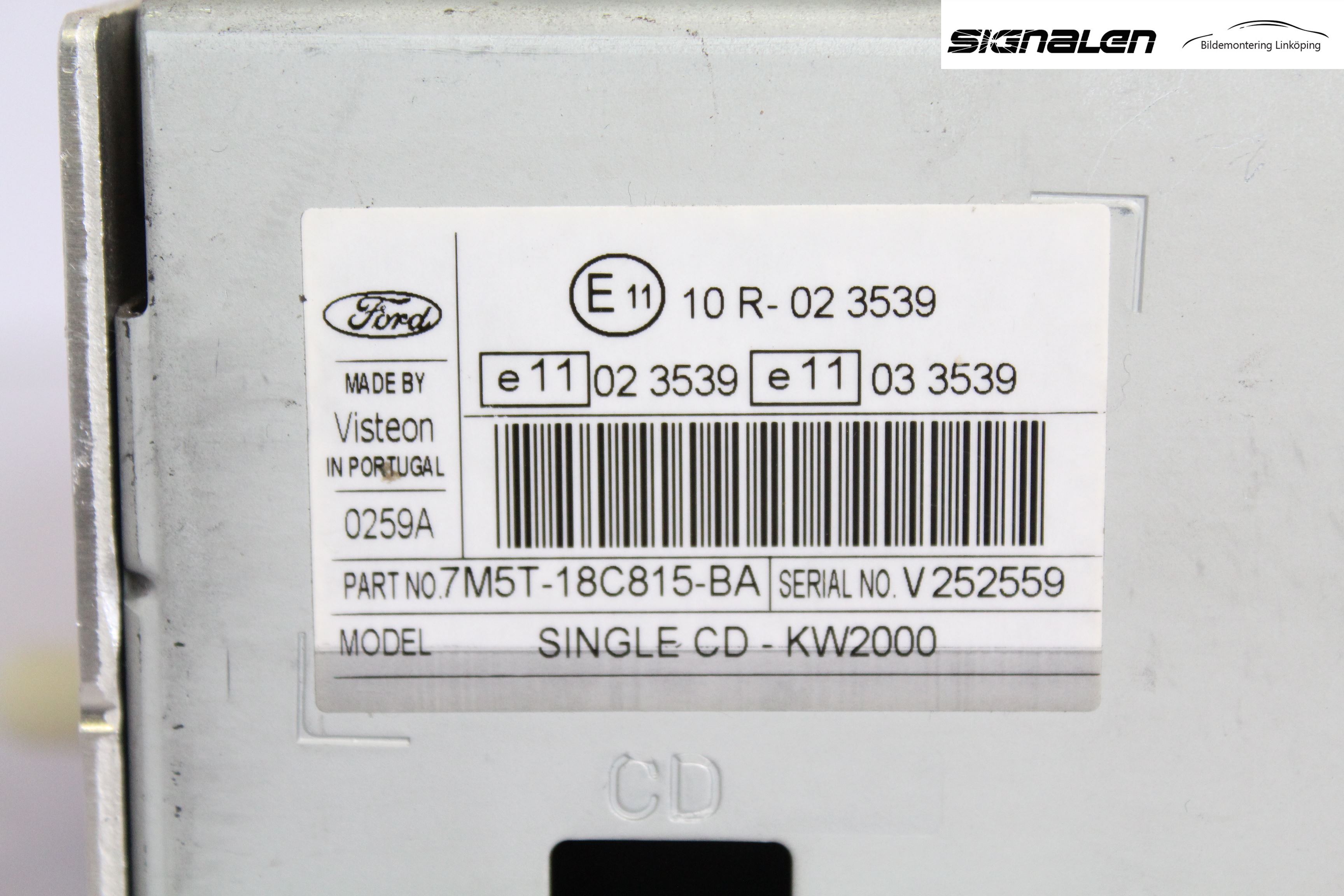 Ford FOCUS     04-07 Stereo Radio Med Cd
