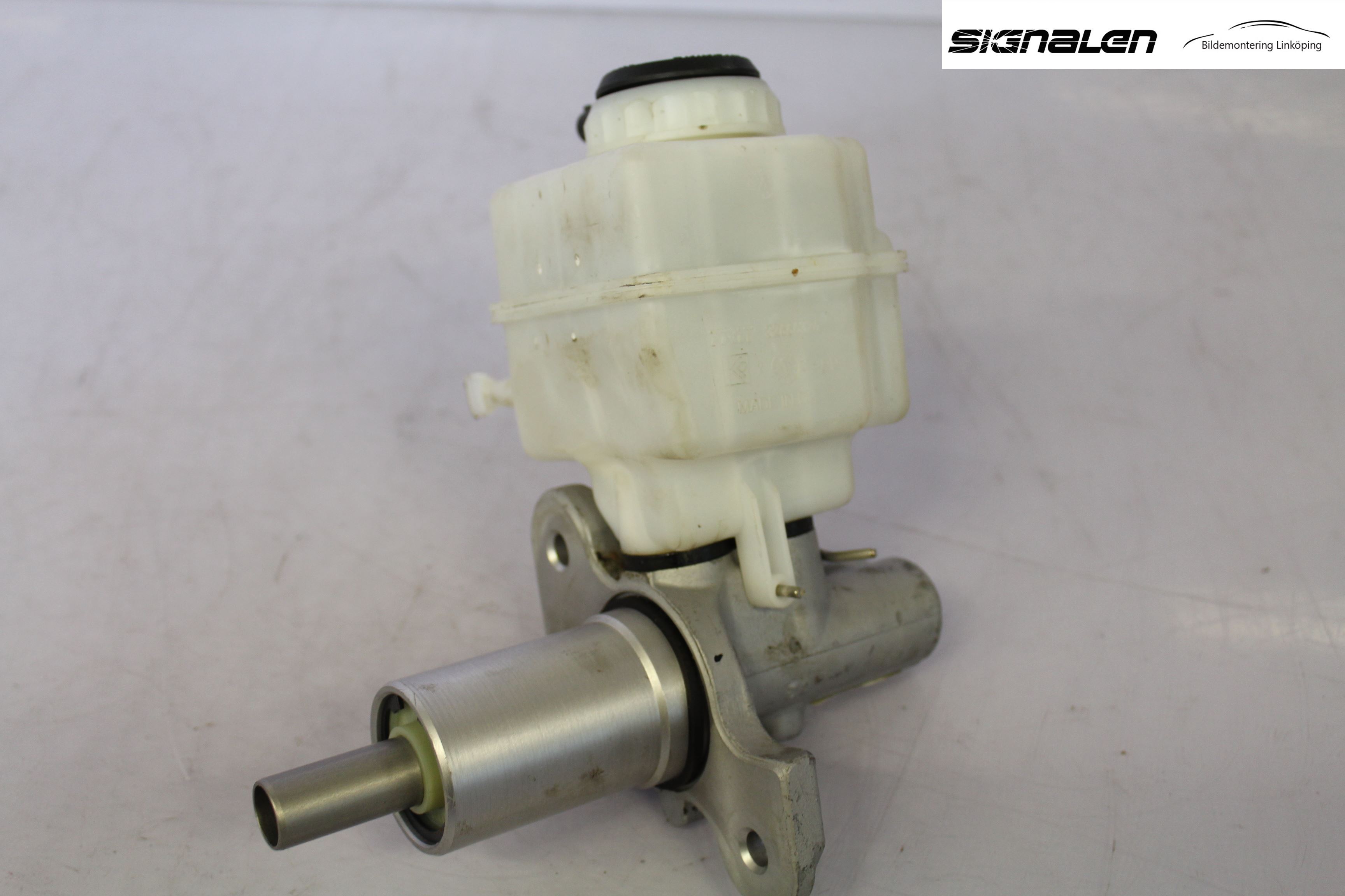 BMW 5 F10/F11/F18 09-17 Brems Hovedsylinder