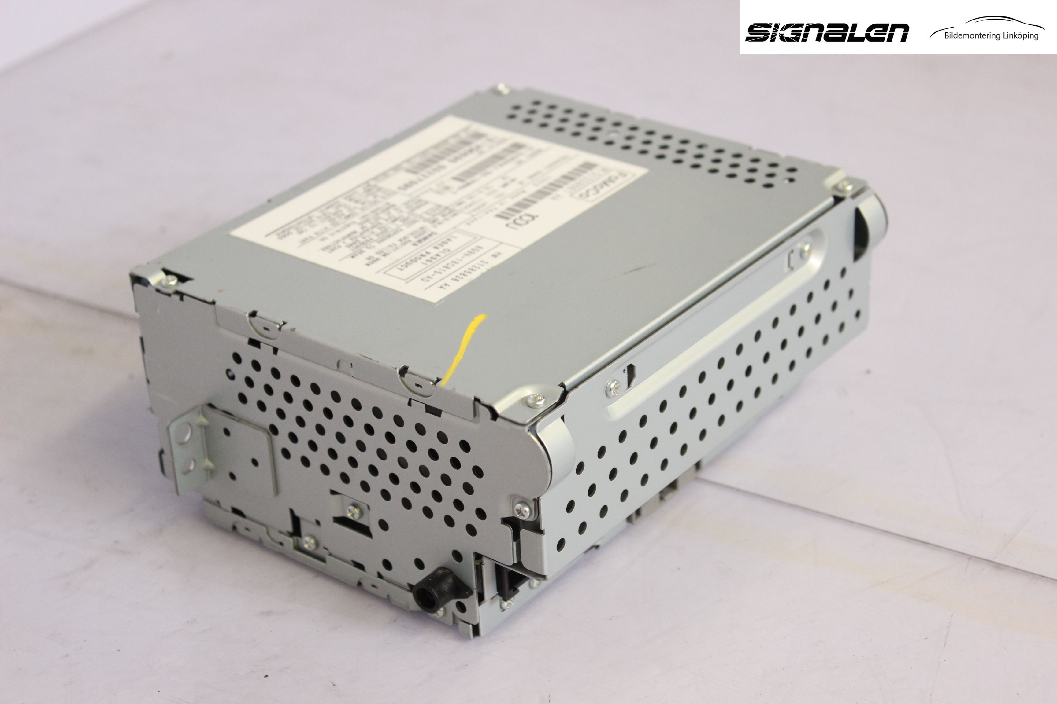 Volvo XC70 08-13 Stereo Radio Med Cd