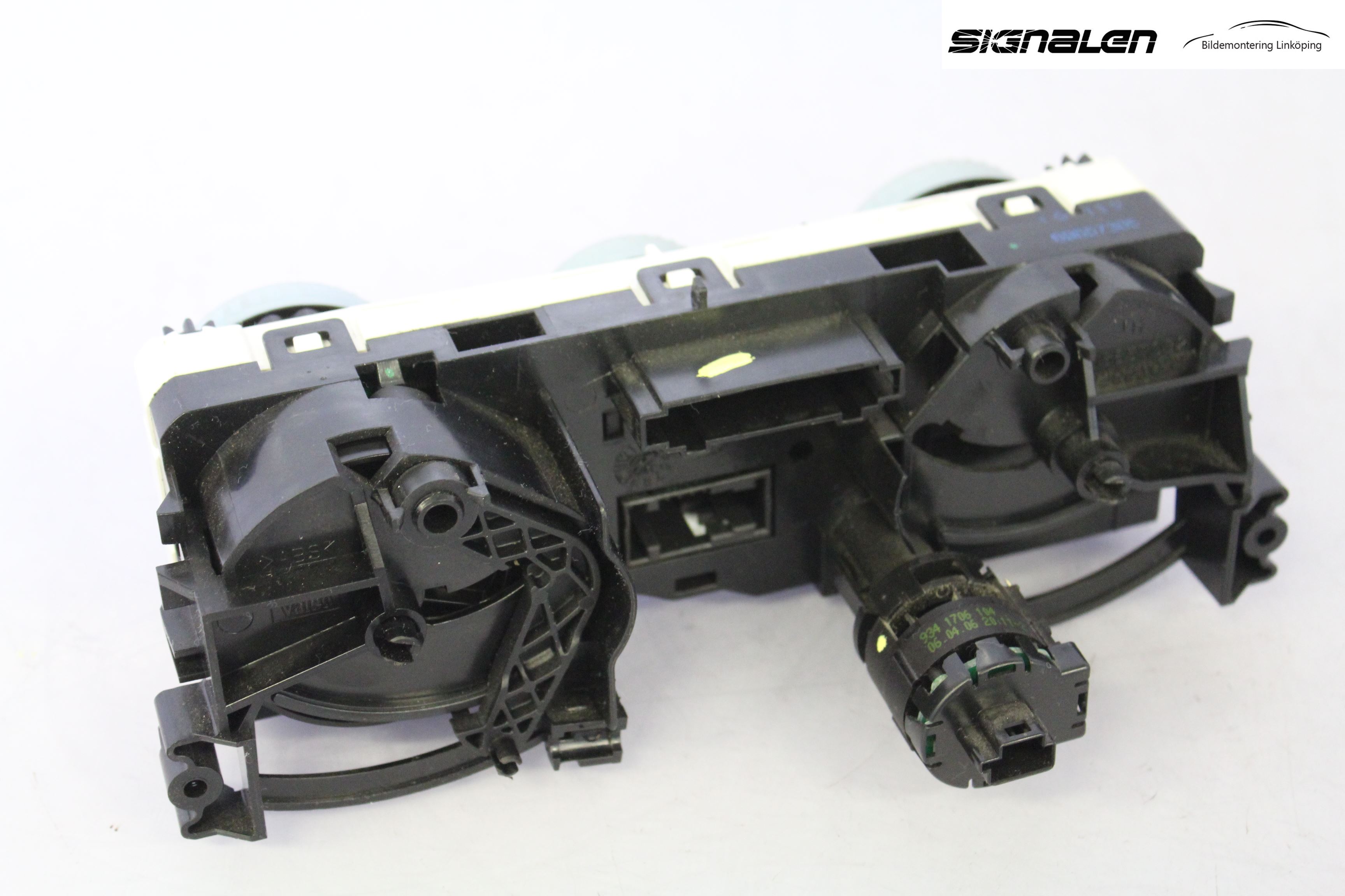 Mitsubishi COLT   04-08 Varme Ac Betjening-Display
