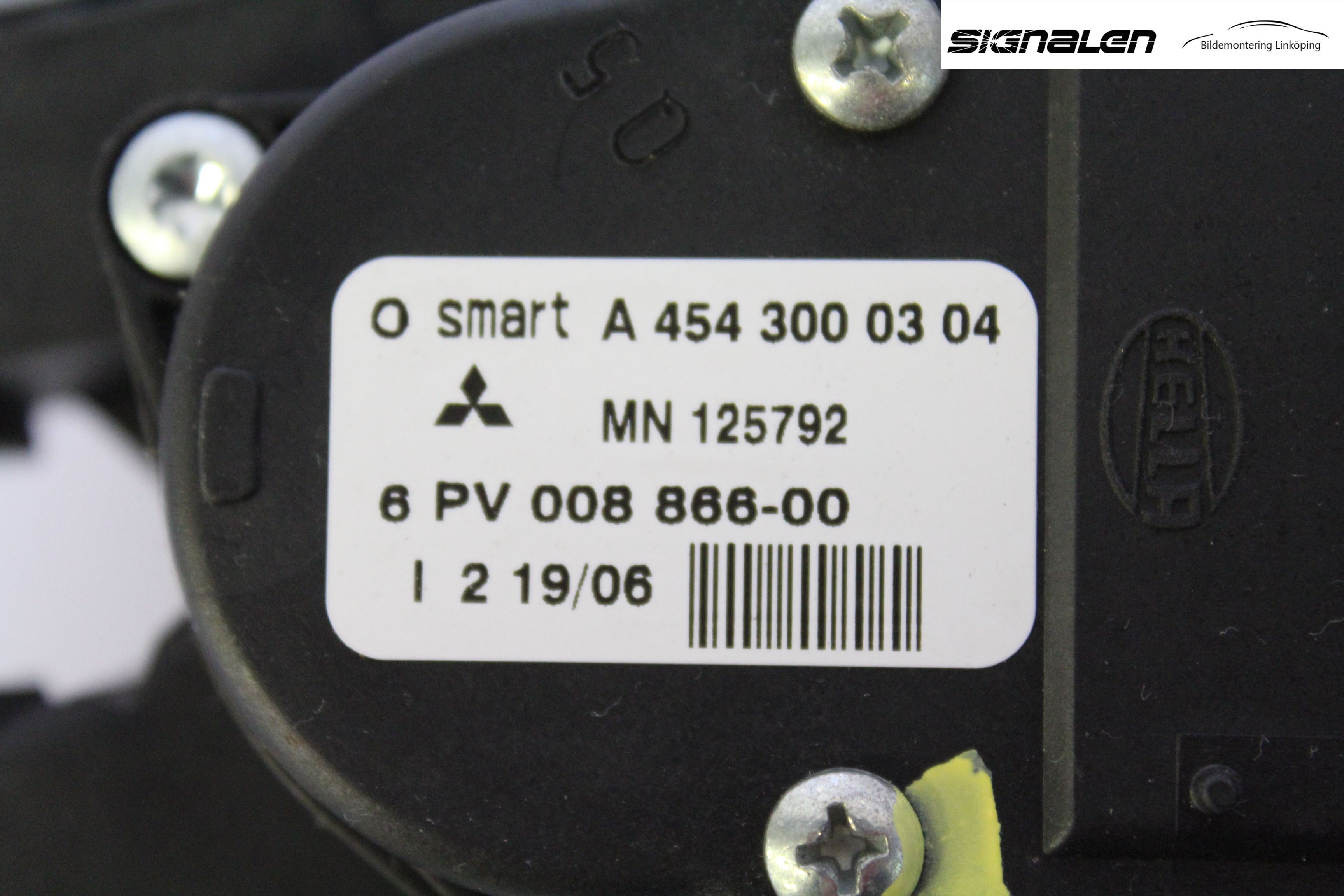 Mitsubishi COLT   04-08 Gasspedal