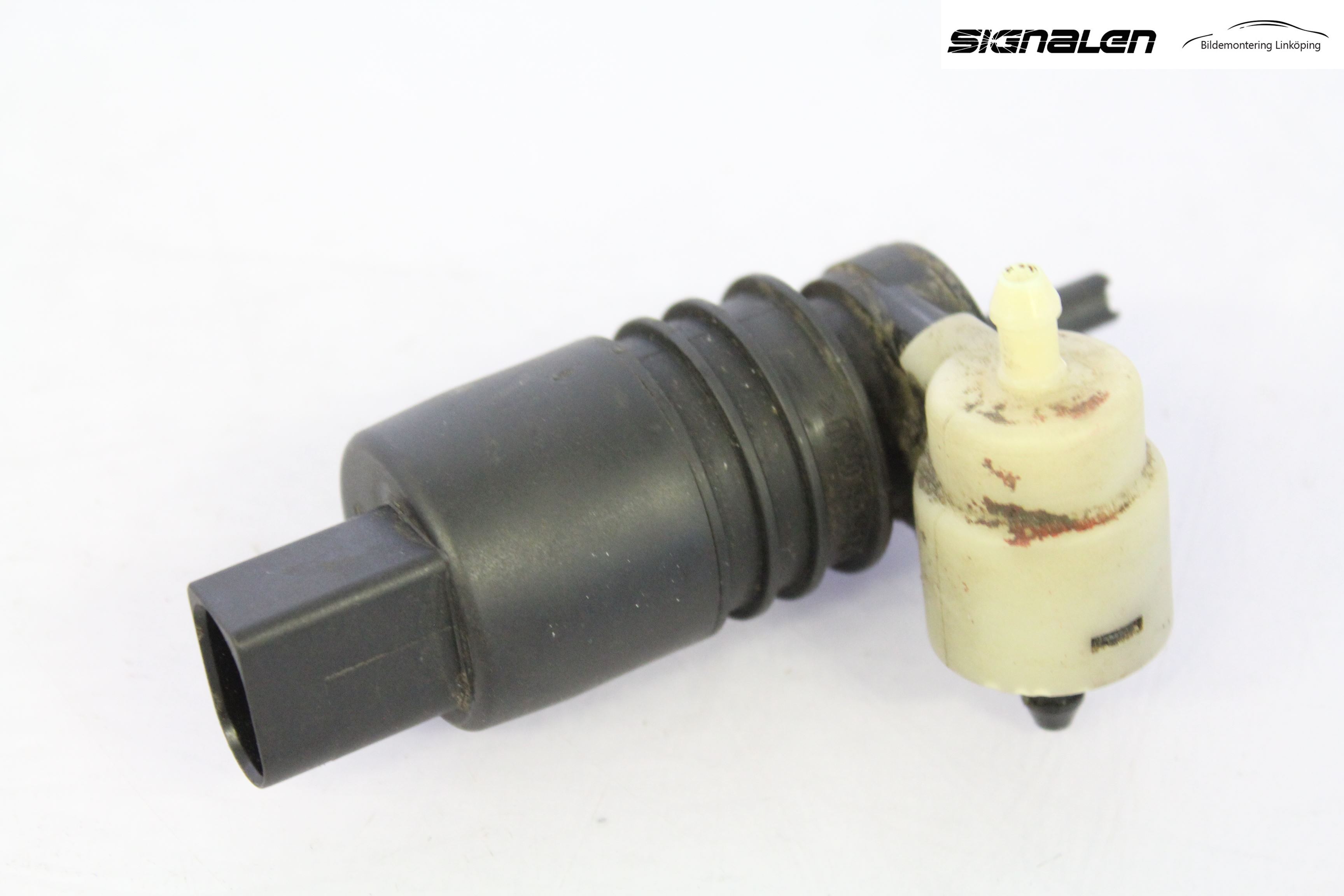 Mitsubishi COLT   04-08 Spylerpumpe Frontrute