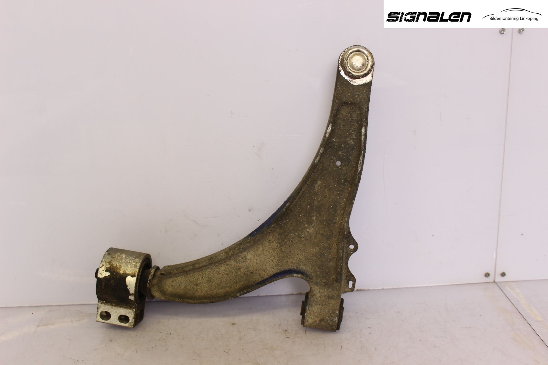 Opel INSIGNIA 09-16 Bærearm Foran Høyre Nedre