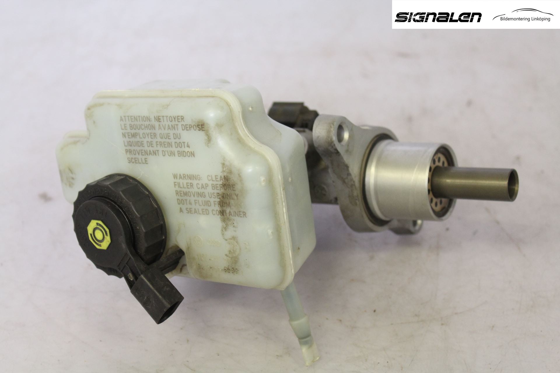 Volkswagen VW CADDY      04-10 Brems Hovedsylinder