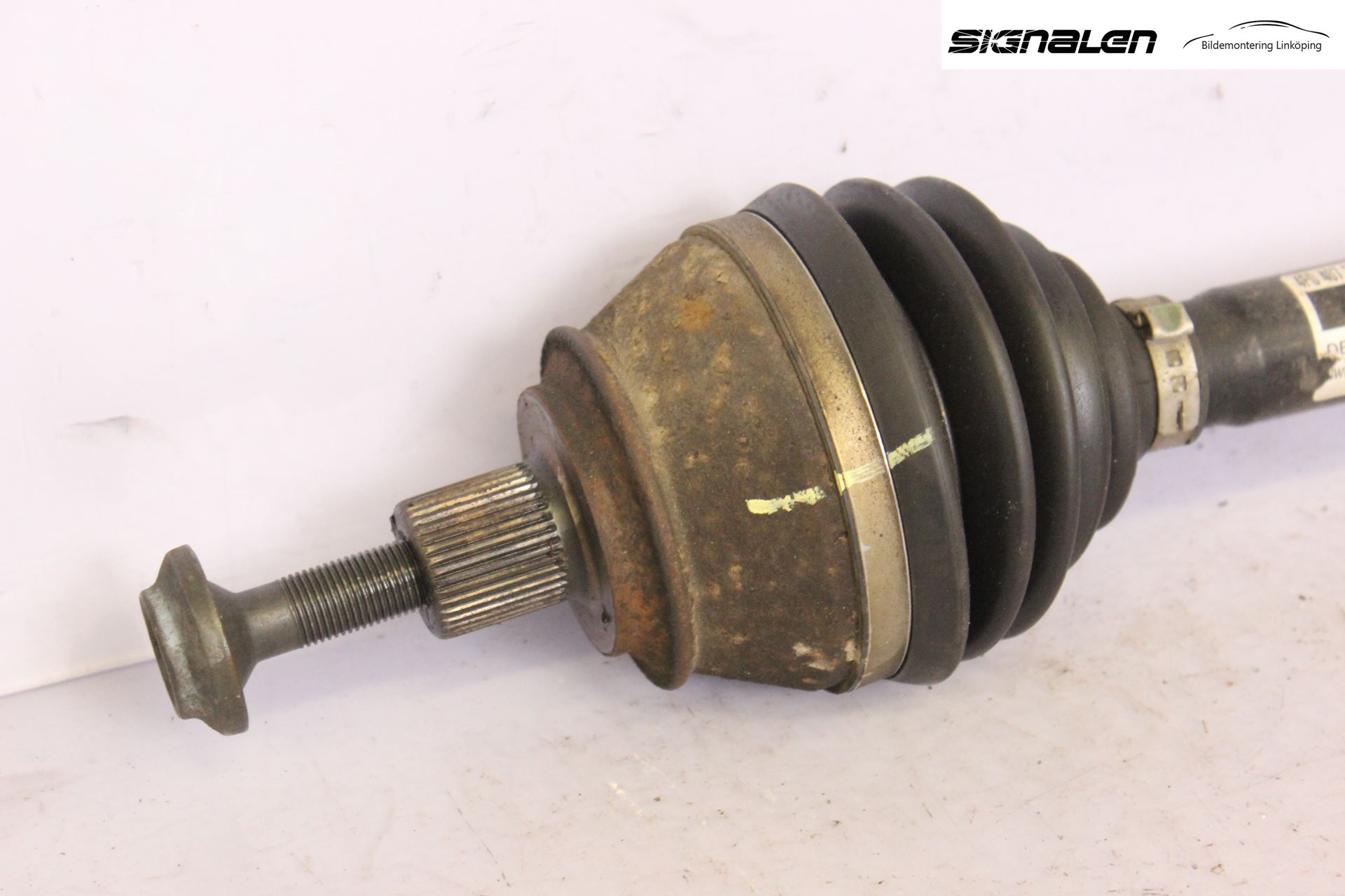 Audi A6/S6     05-11 Drivaksel Foran Kompl Venstre