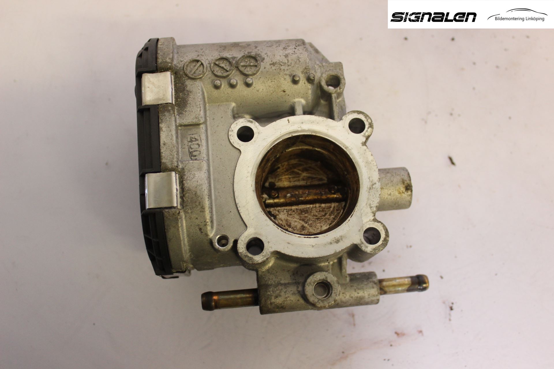 Opel CORSA C    00-06 Inns Spjeldhus