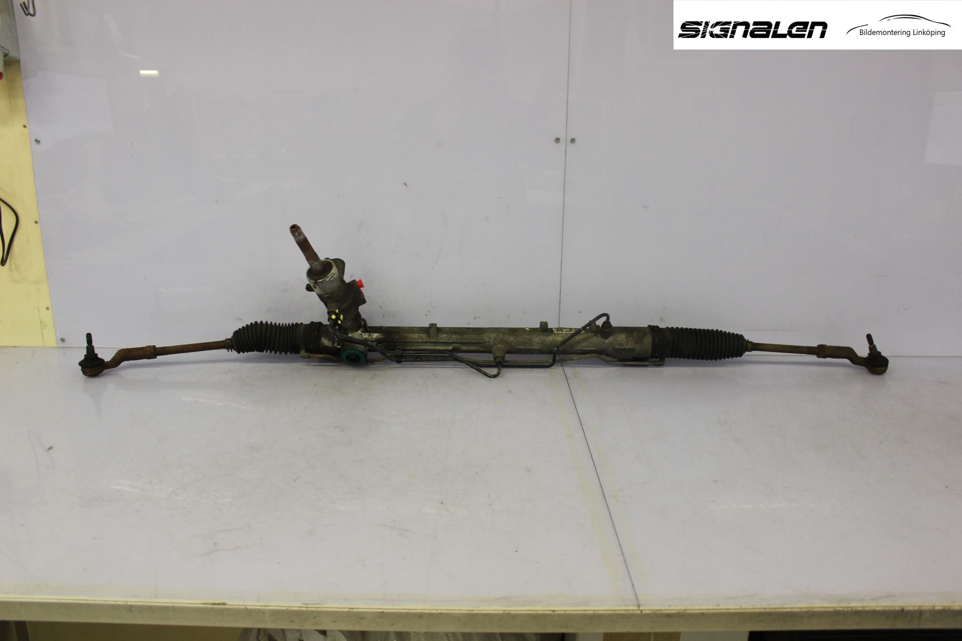 Ford FOCUS 08-11 Servo Snekke - Tannstang