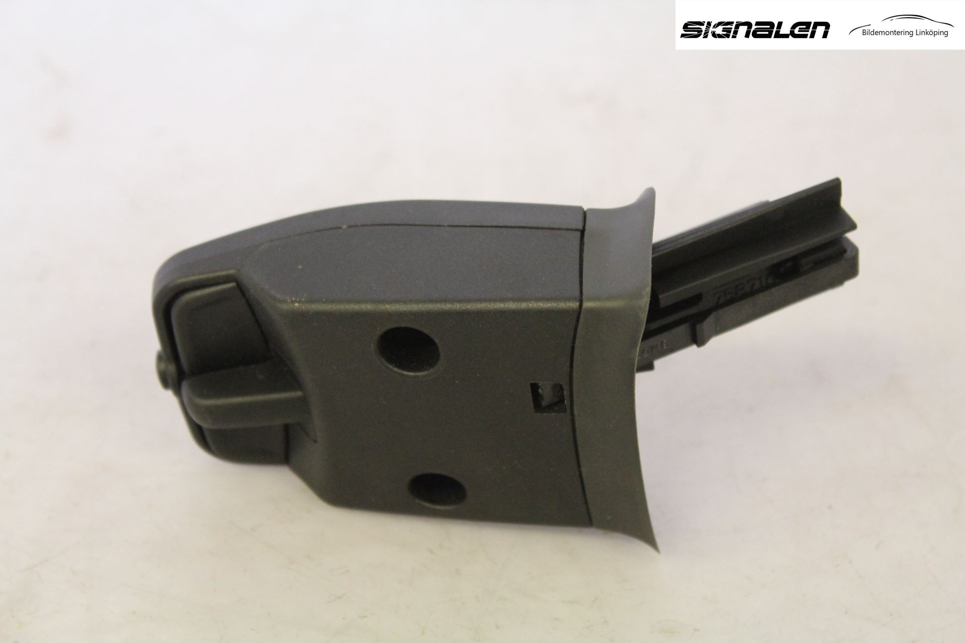 Ford FOCUS     04-07 Bryter Ratt Radio-Stereo