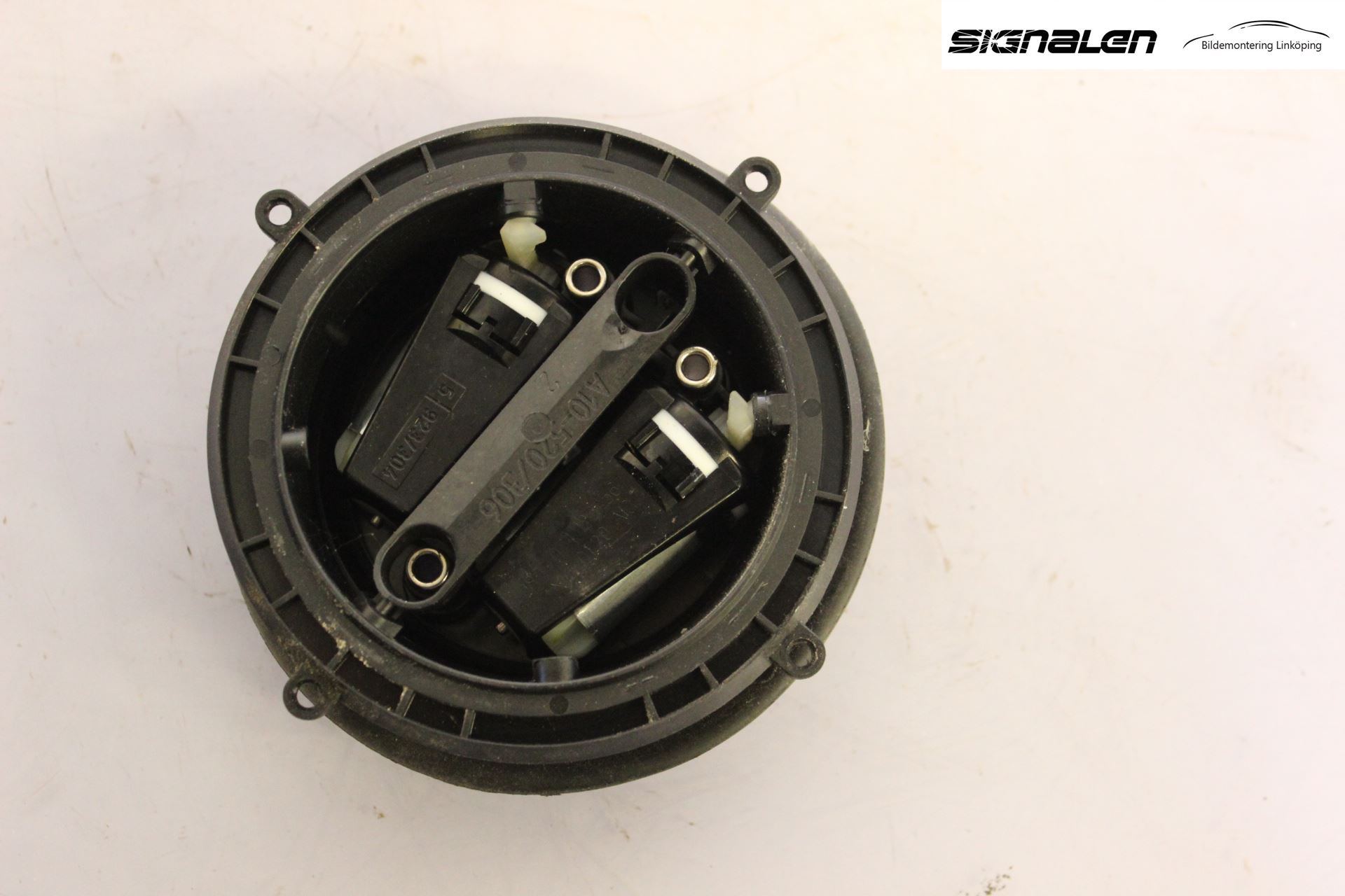Volkswagen VW CADDY      04-10 Speil Regulering Motor