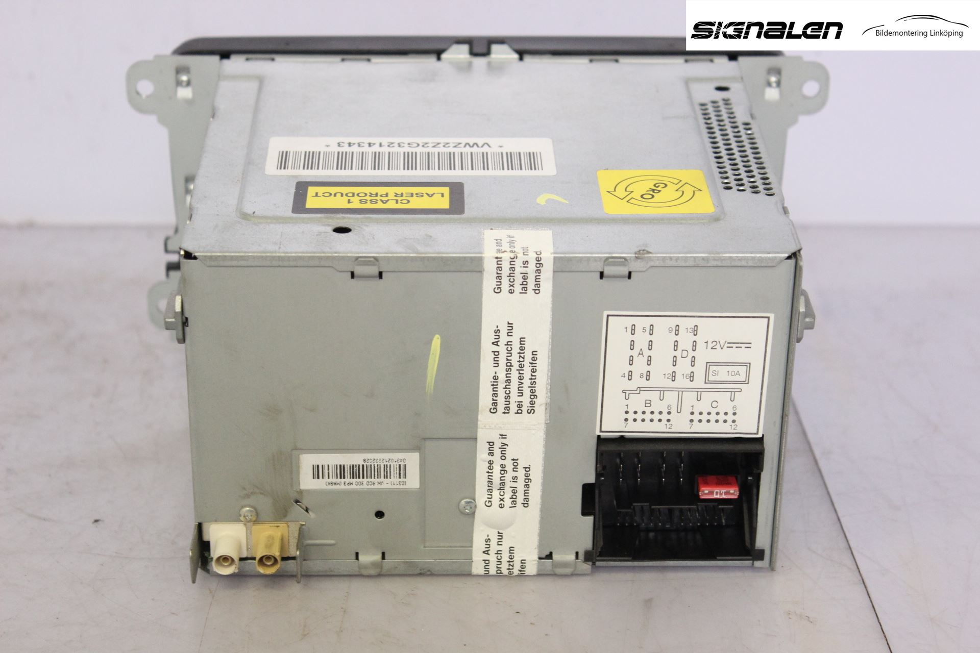Volkswagen VW CADDY      04-10 Stereo Radio Med Cd