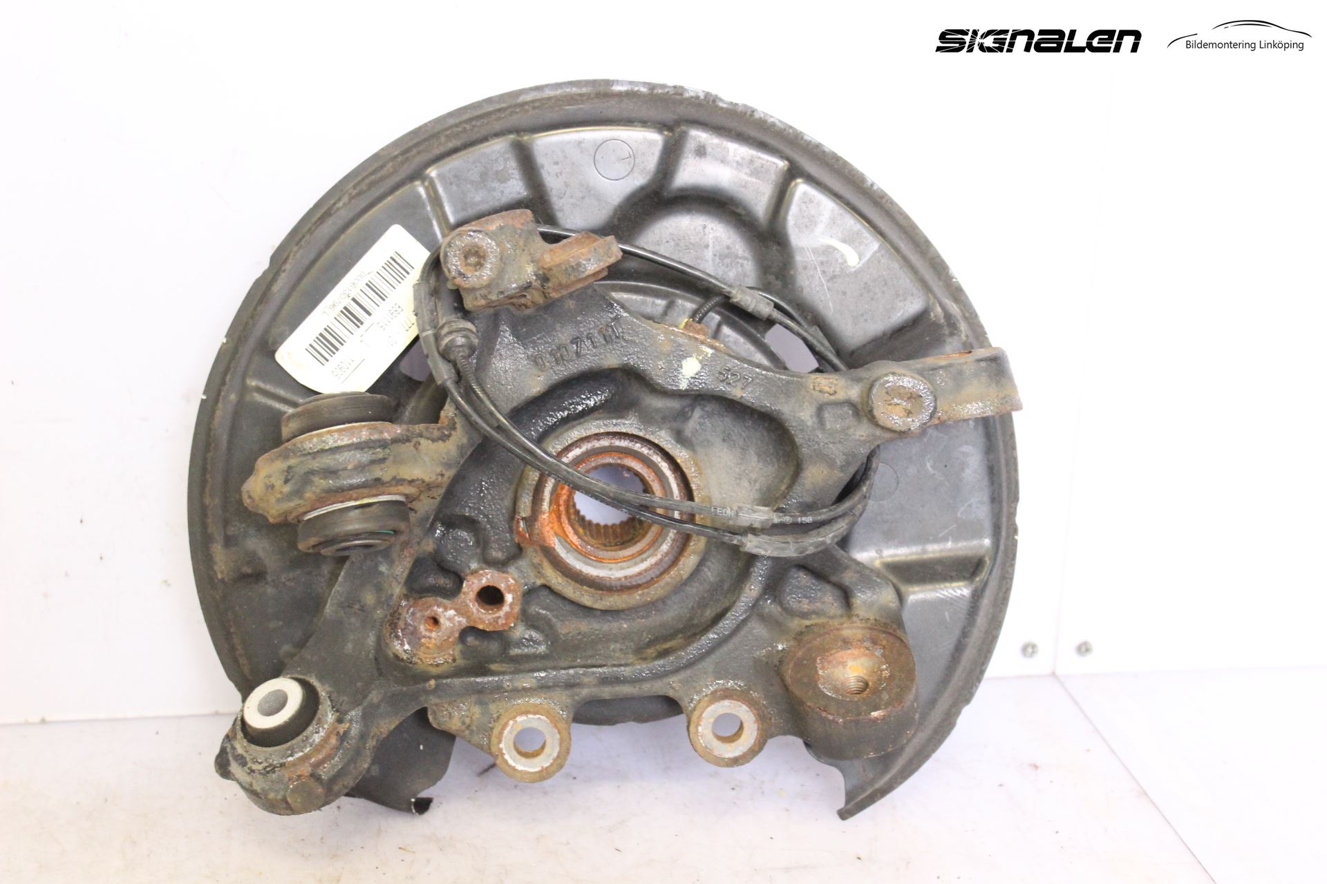 BMW 1 F20/F21 11-19 Spindel Vb