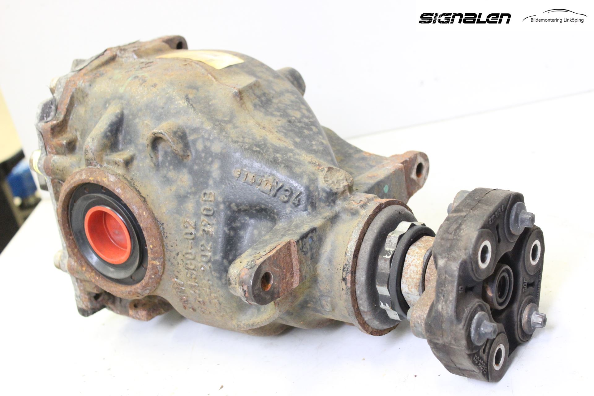 BMW 1 F20/F21 11-19 Bakaksel Kardang Bak -Diff