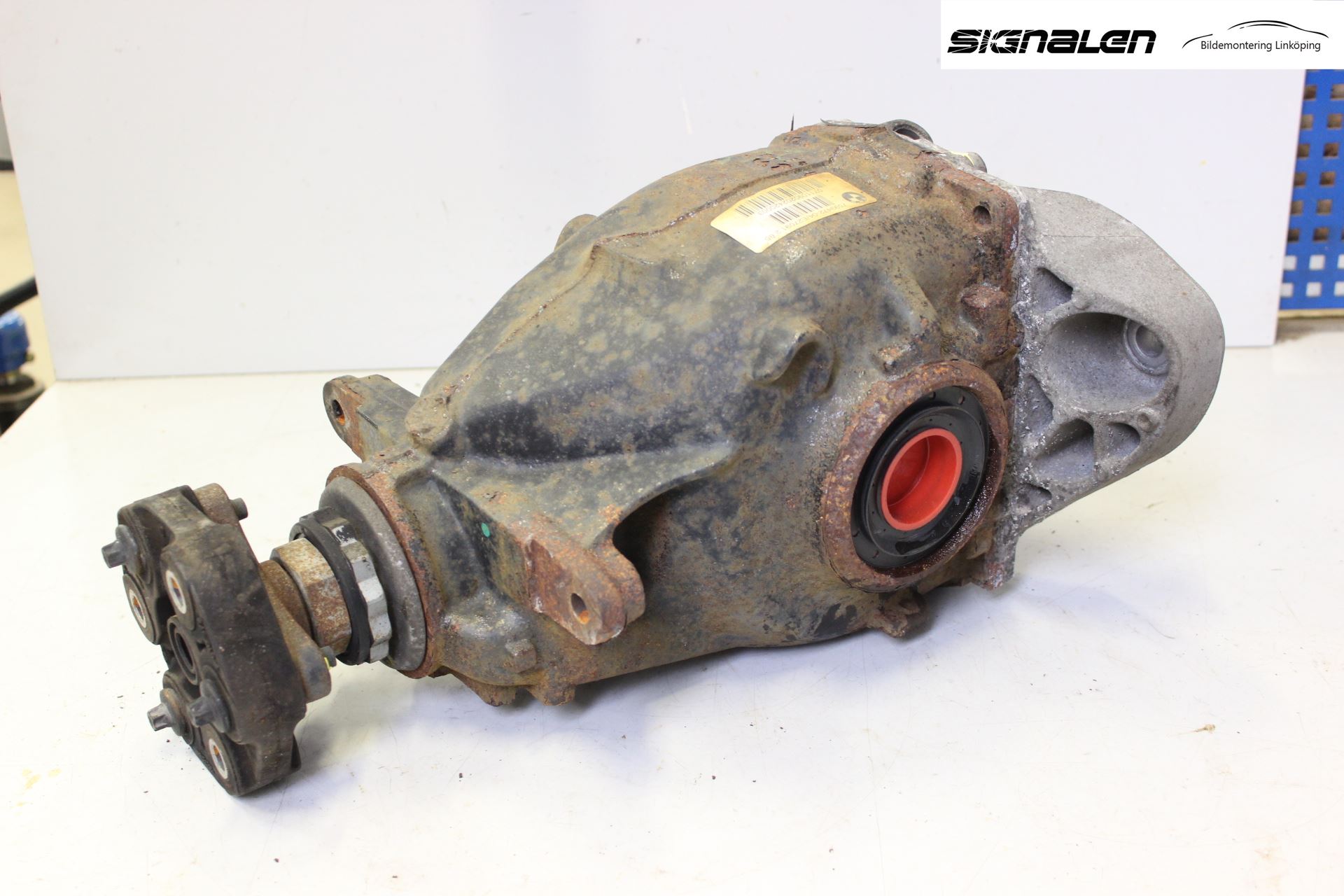 BMW 1 F20/F21 11-19 Bakaksel Kardang Bak -Diff