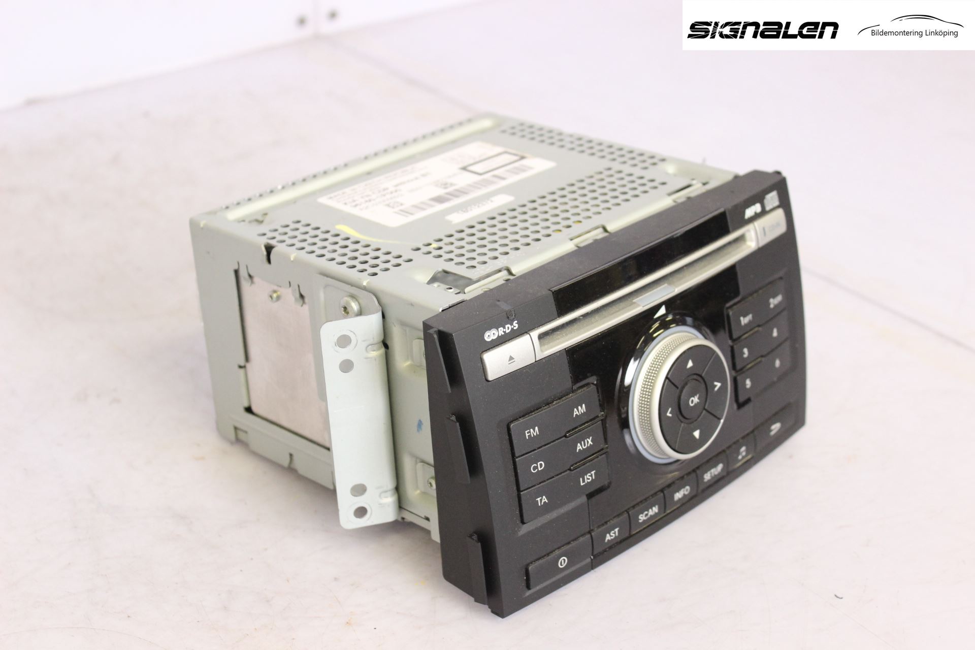 Kia VENGA 10-19 Stereo Radio Med Cd