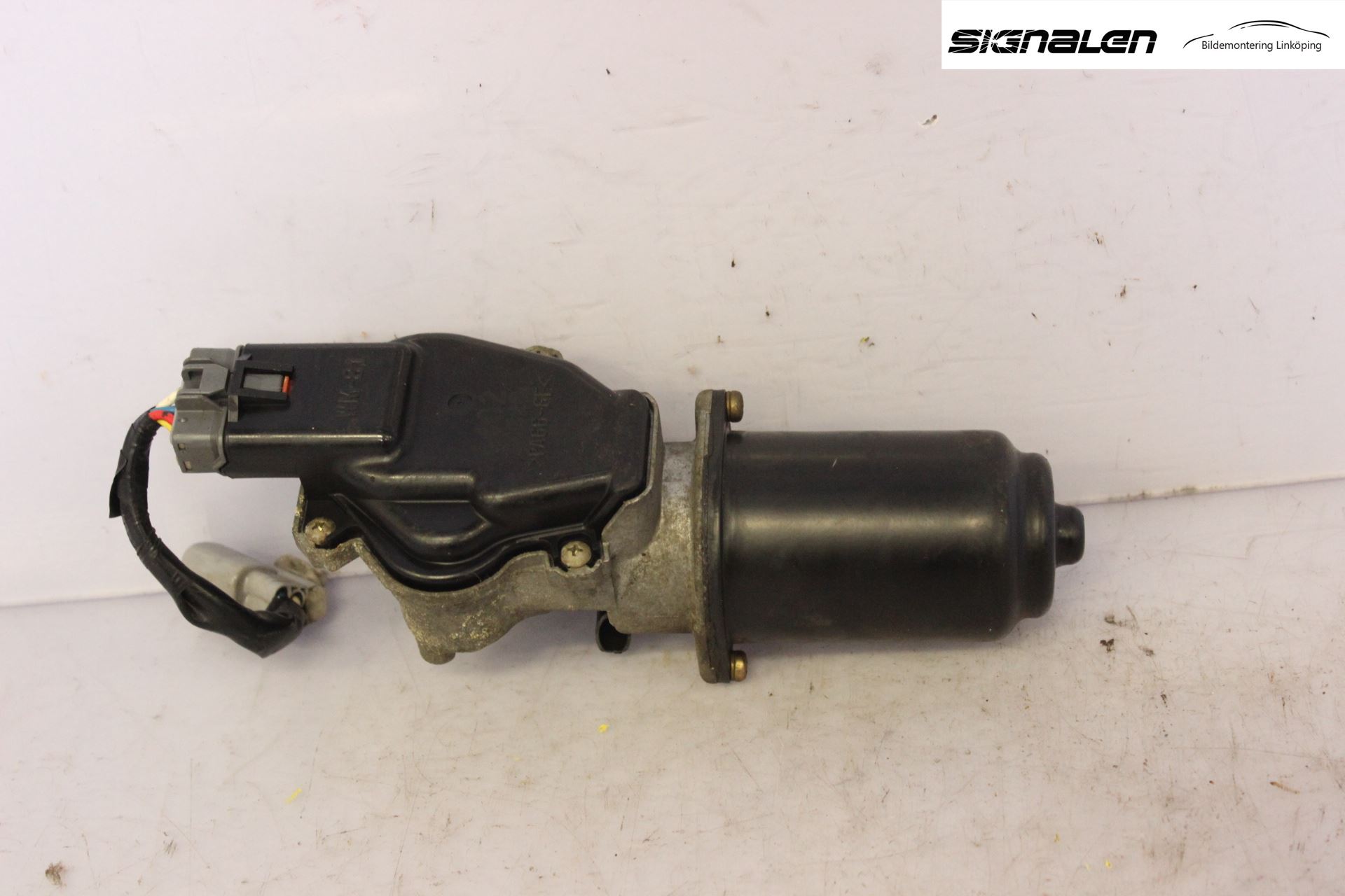 Mitsubishi GRANDIS Viskermotor Frontrute