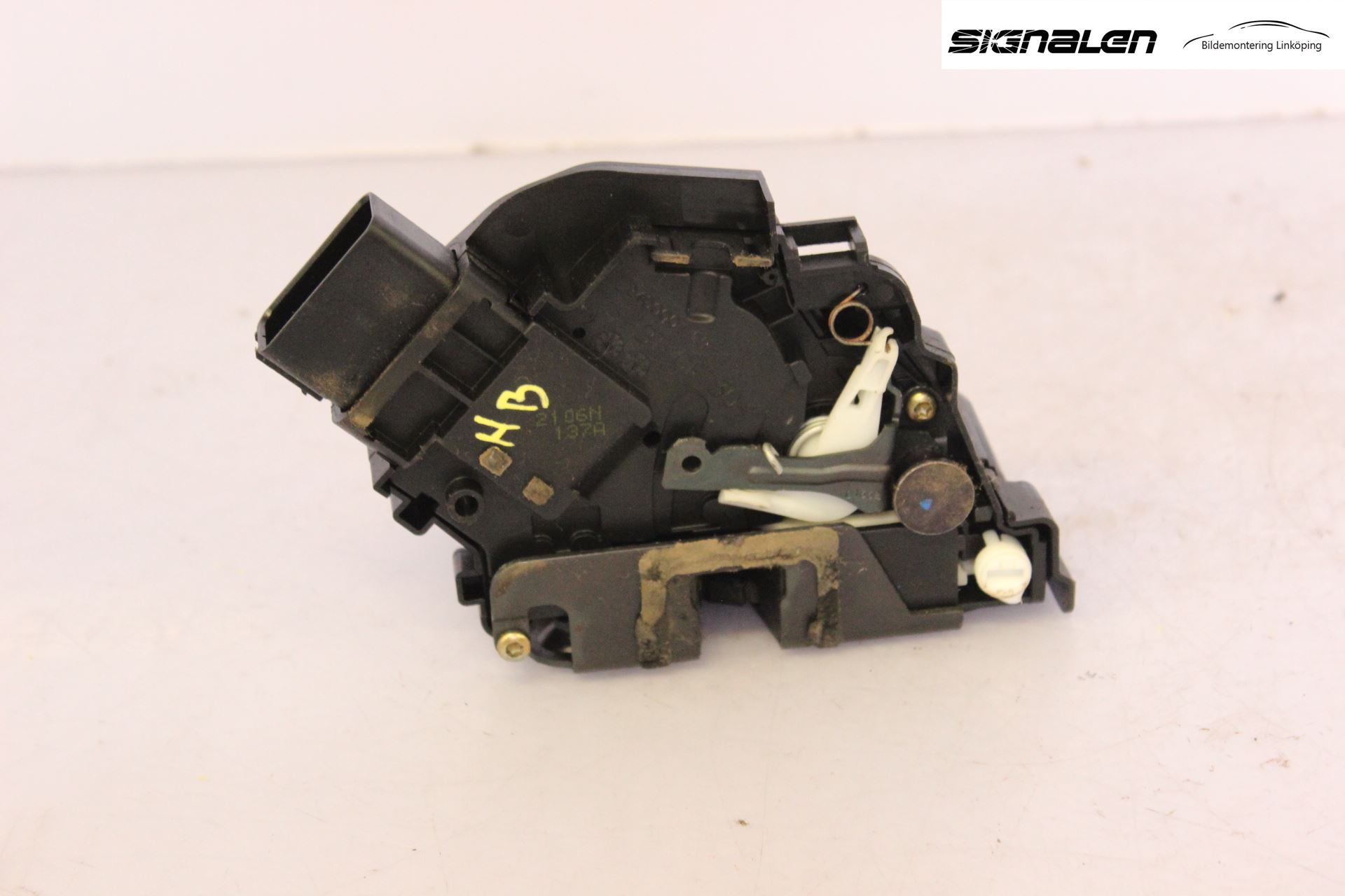 Ford FOCUS     04-07 Dørlås - Låsekasse