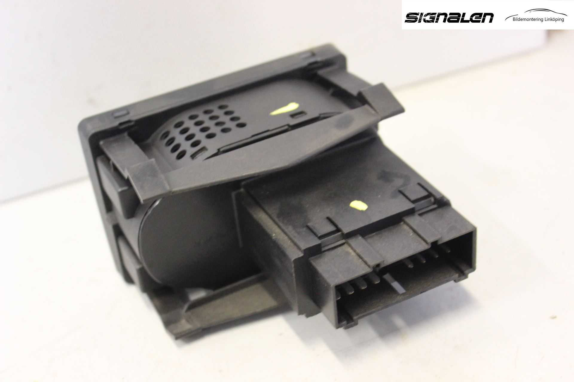 Ford FOCUS     04-07 Bryter Hovedlys