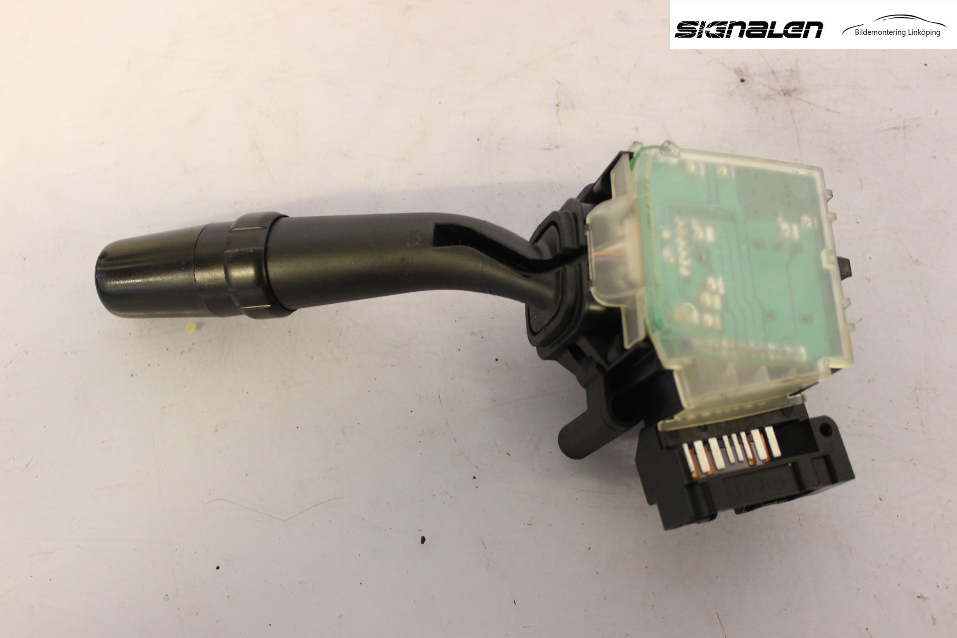 Toyota COROLLA VERSO 04-07 Bryter Ratt Visker - Spyler