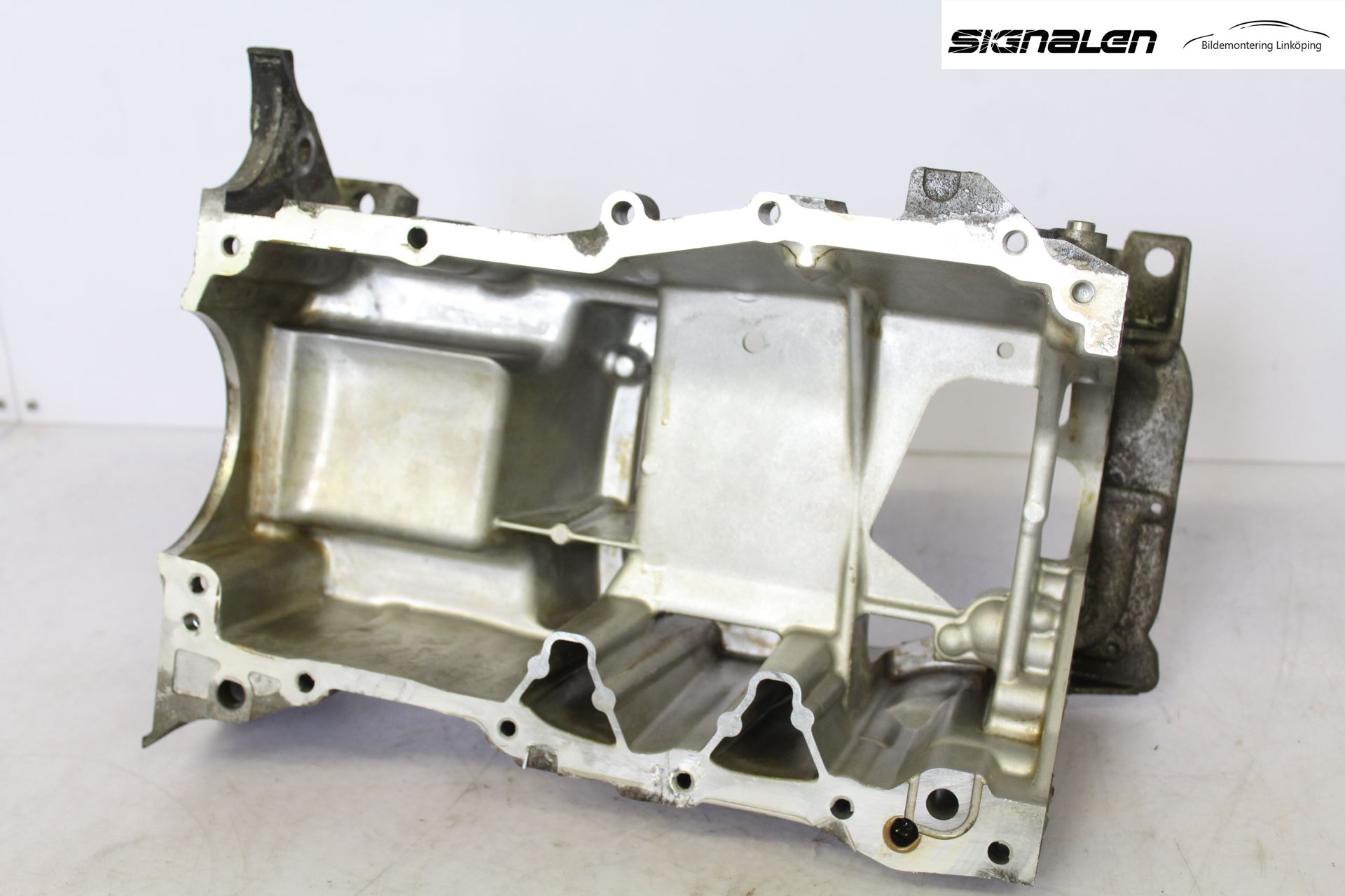 Toyota AURIS 07-09 Bunnpanne