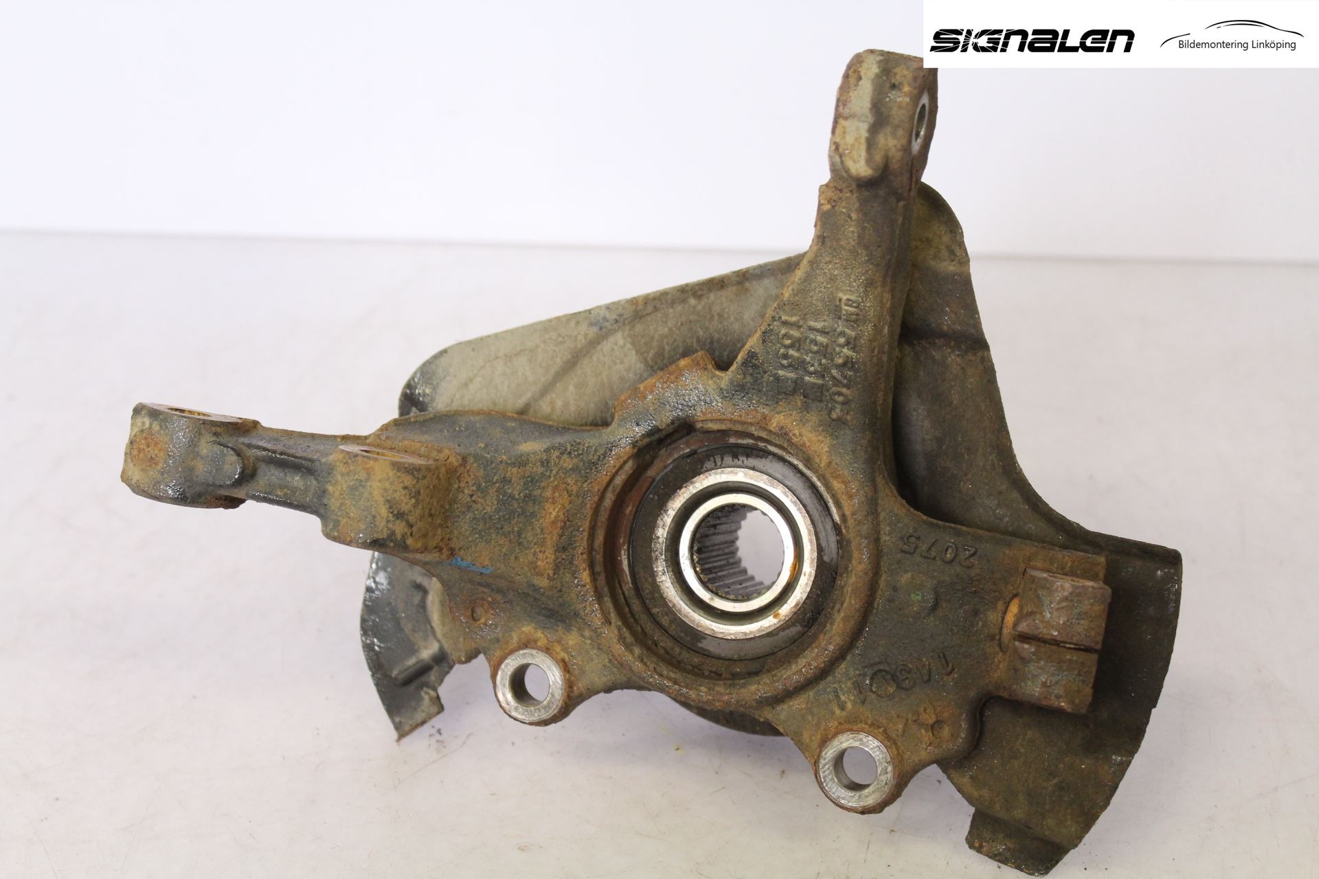 Opel CORSA D 07-14 Spindel Hf