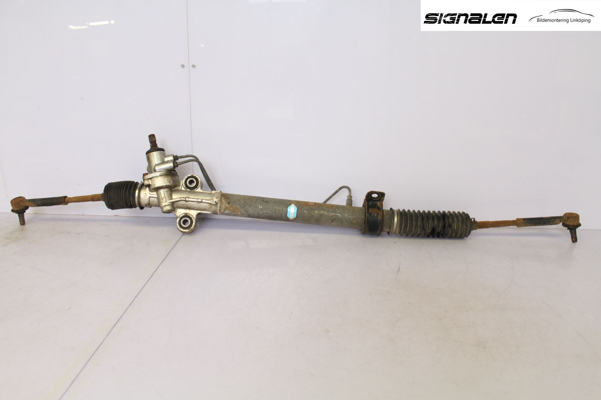 Toyota HI-ACE 06-12 Servo Snekke - Tannstang